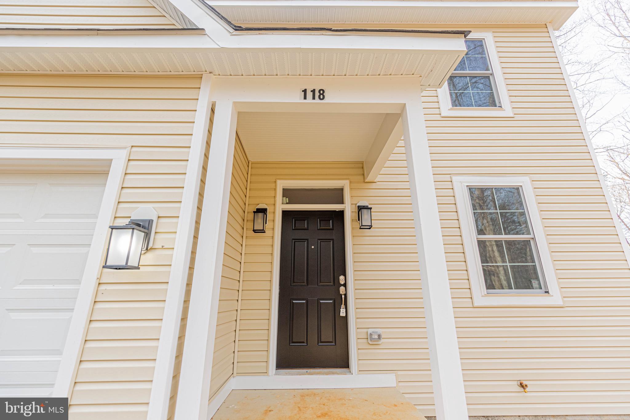 LAKE LAND OR - Residential