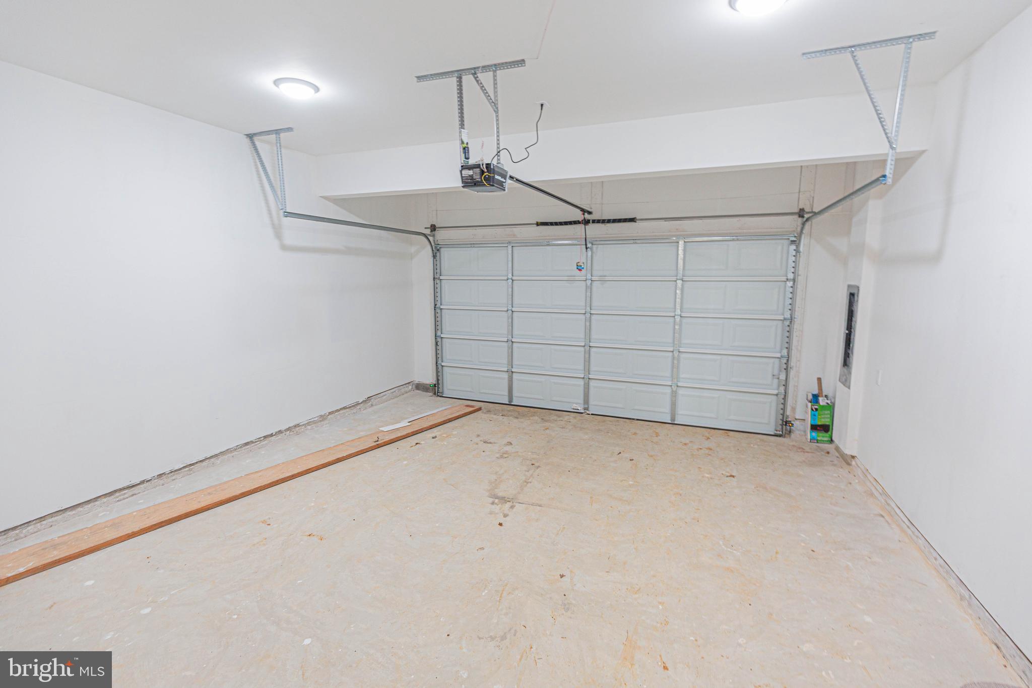 LAKE LAND OR - Residential