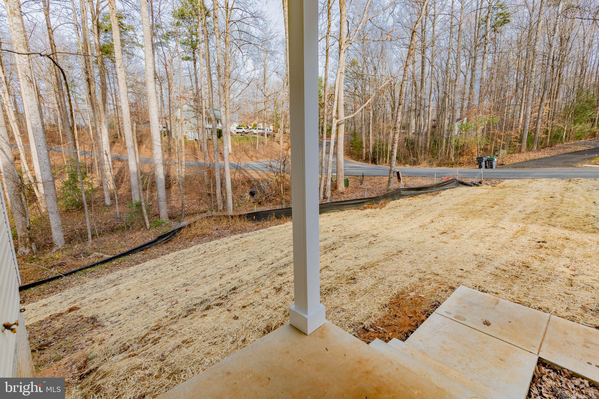 LAKE LAND OR - Residential