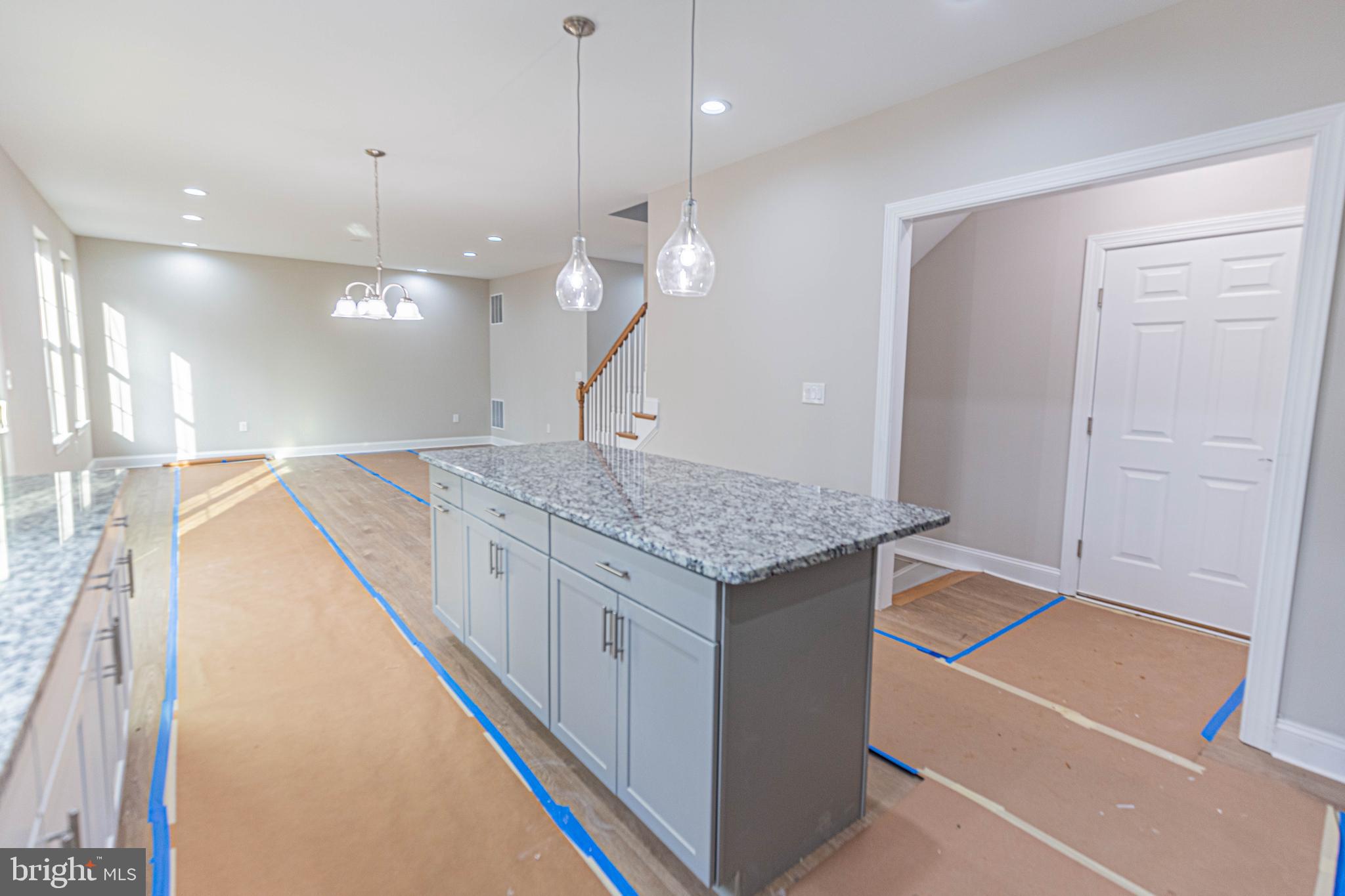 LAKE LAND OR - Residential