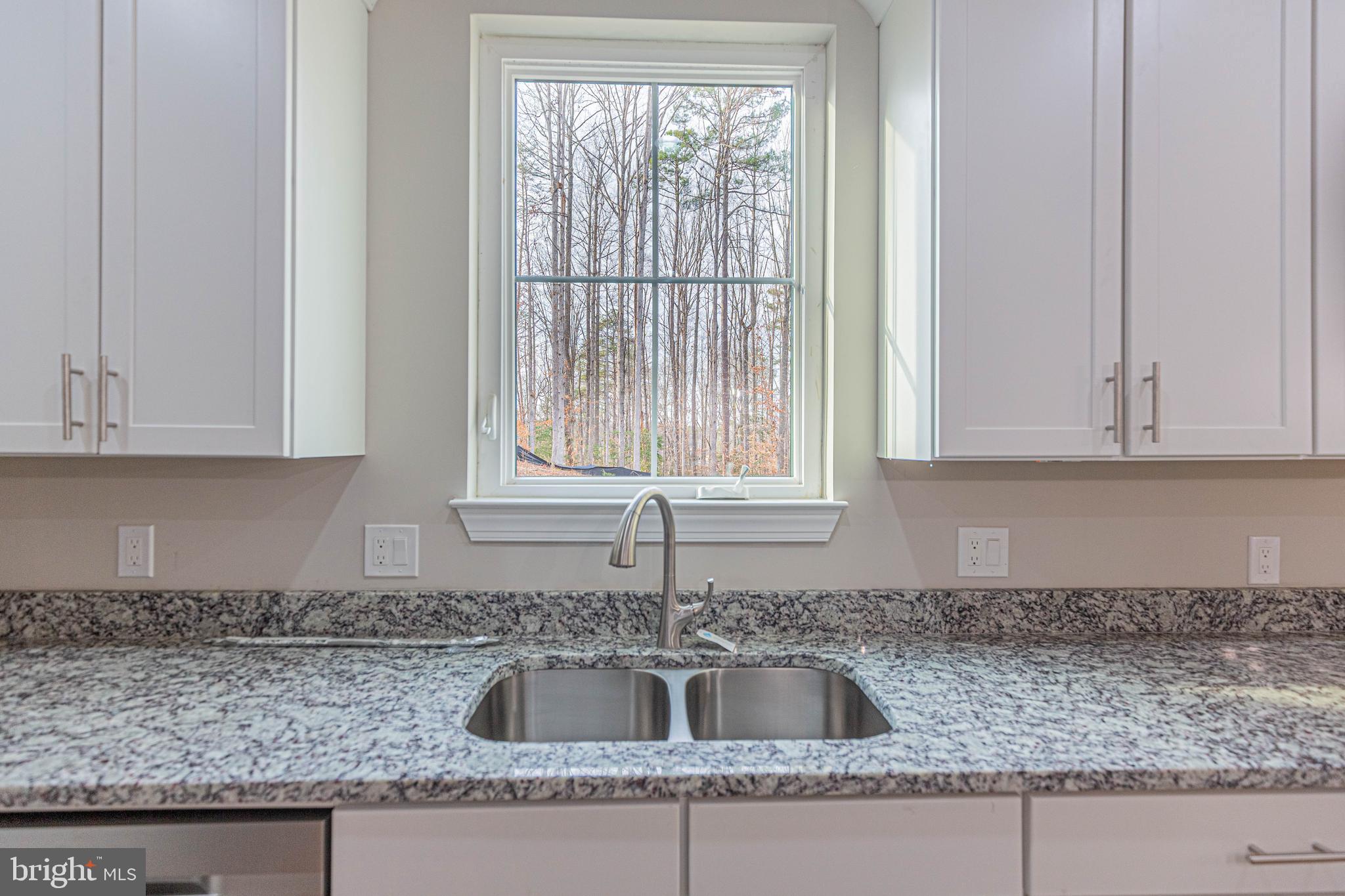 LAKE LAND OR - Residential