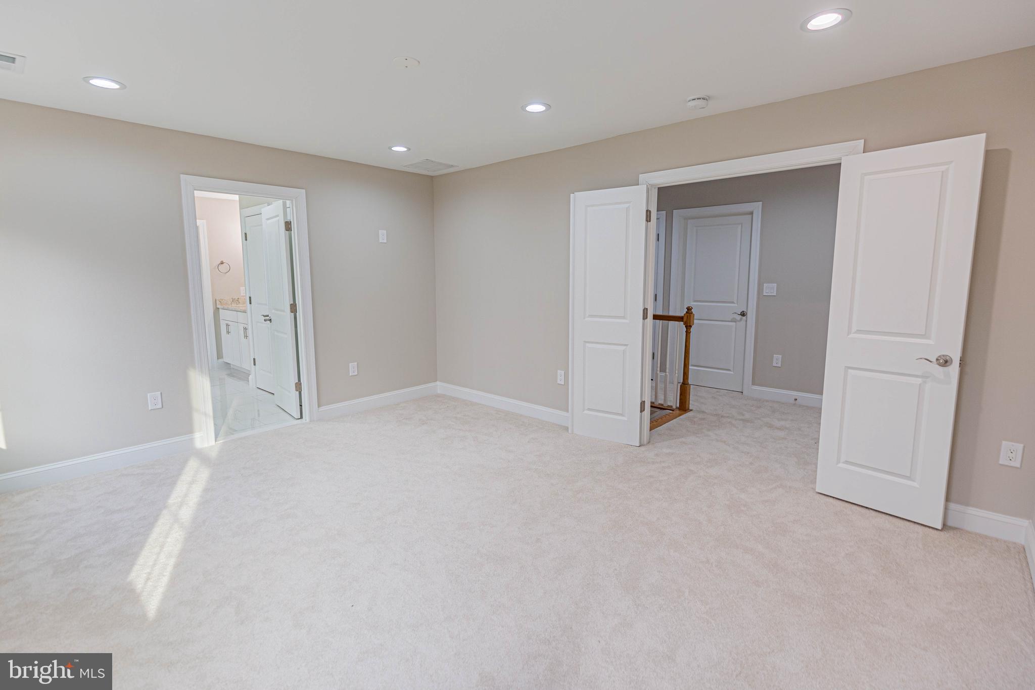 LAKE LAND OR - Residential