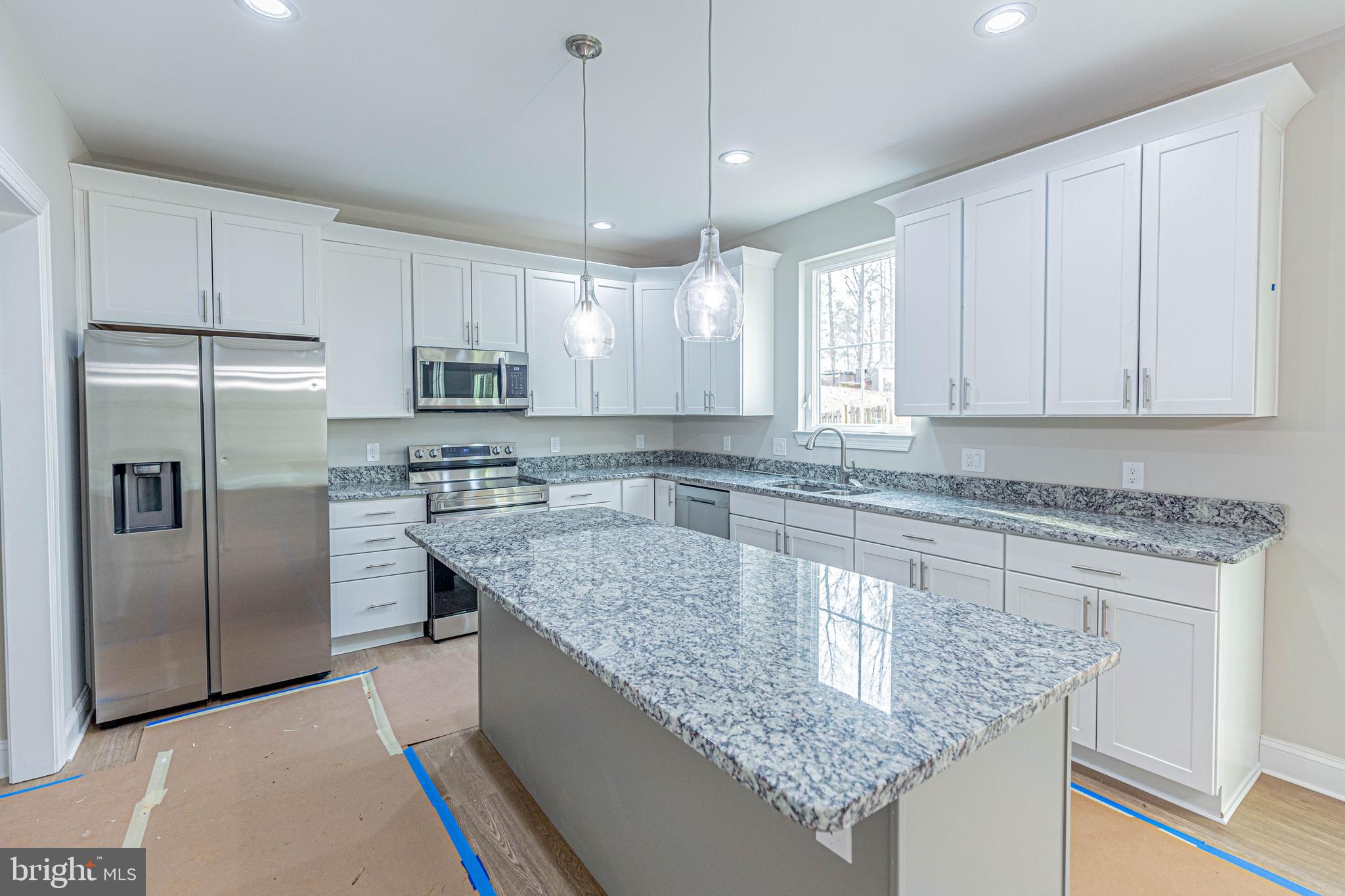 LAKE LAND OR - Residential