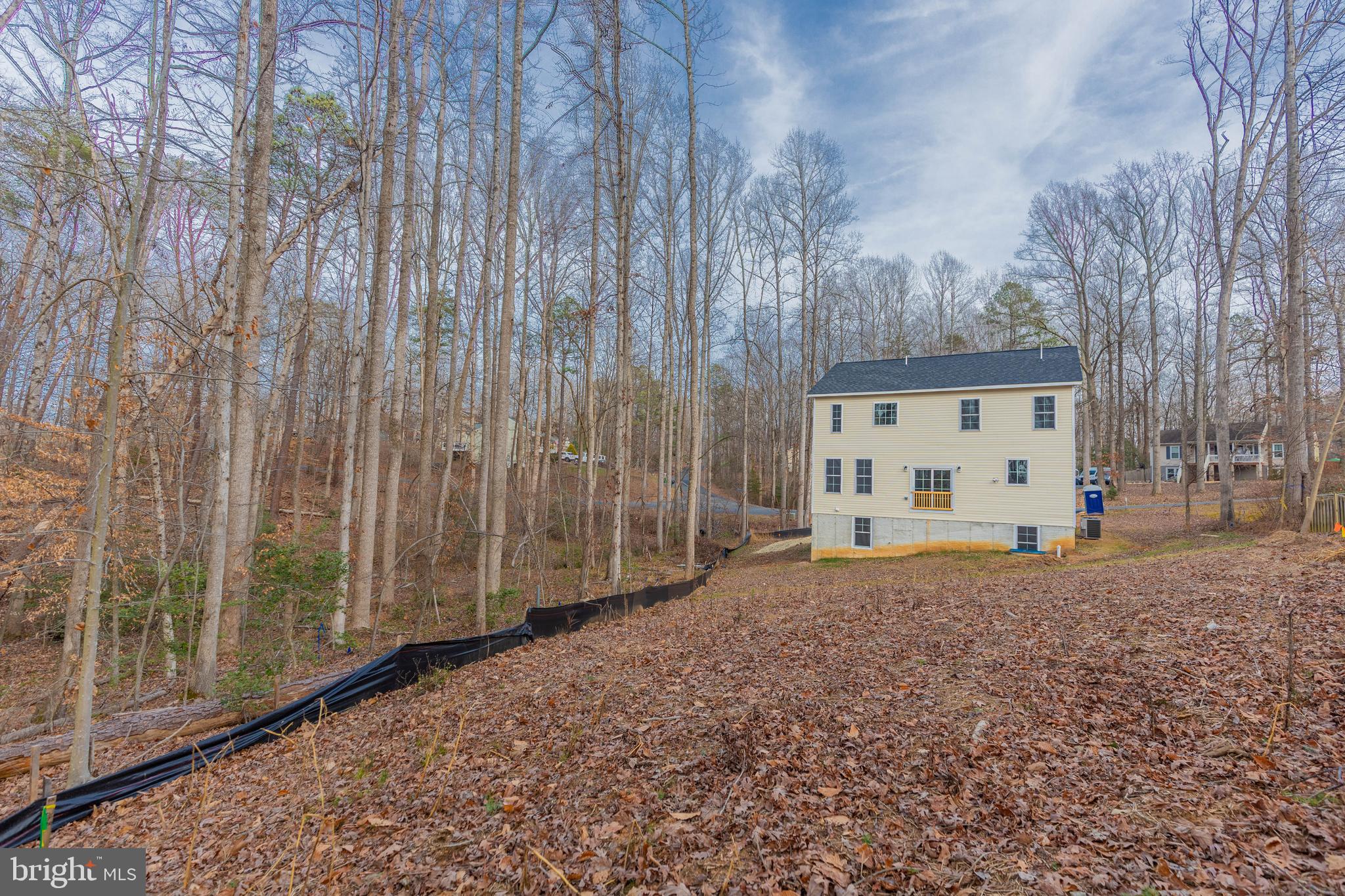 LAKE LAND OR - Residential