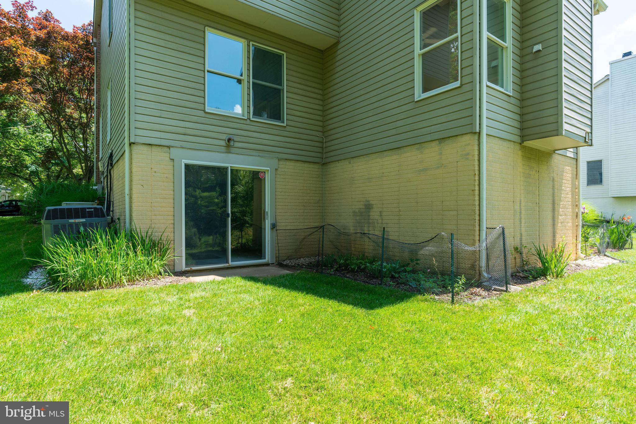 RIVER HILL - Residential