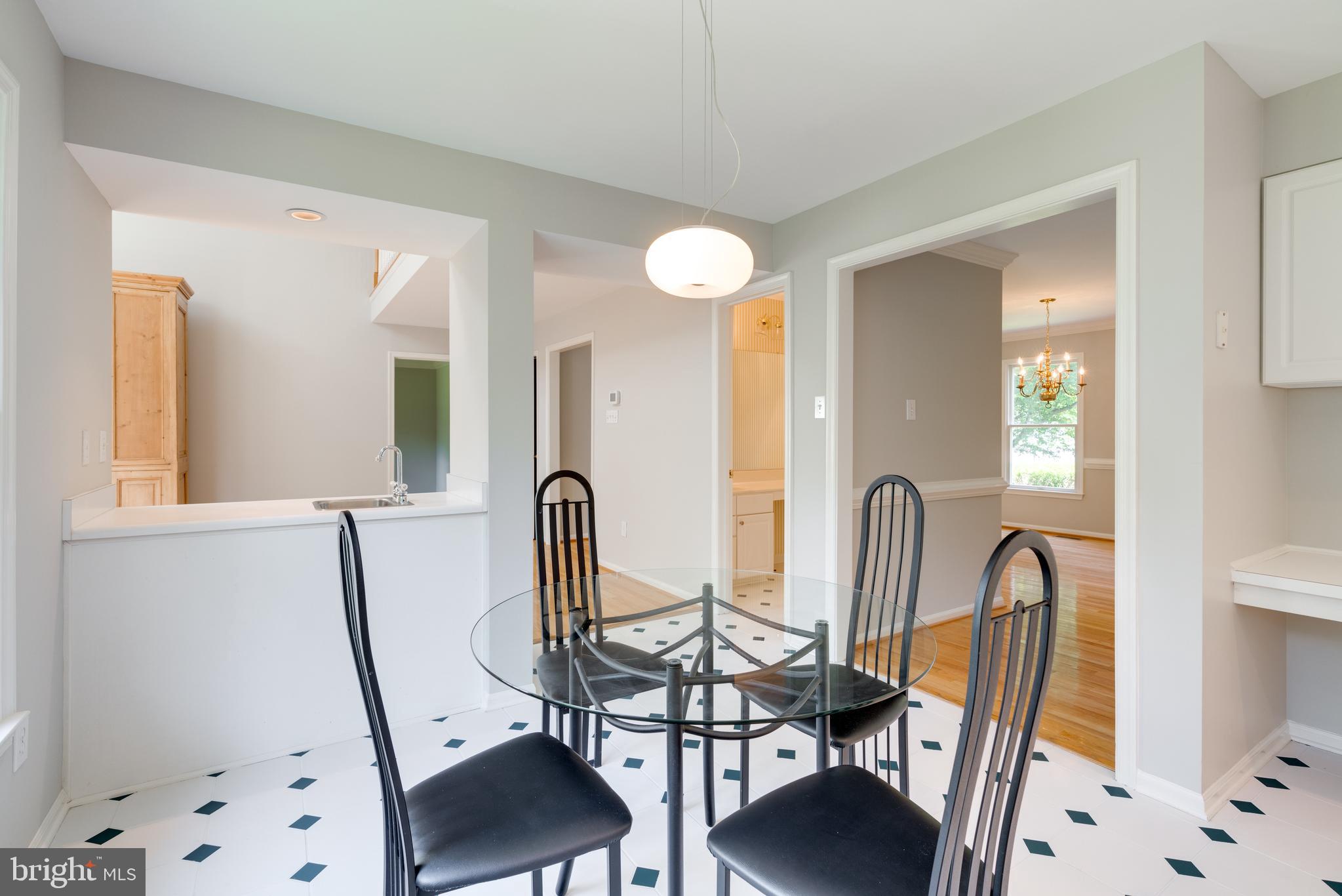 RIVER HILL - Residential