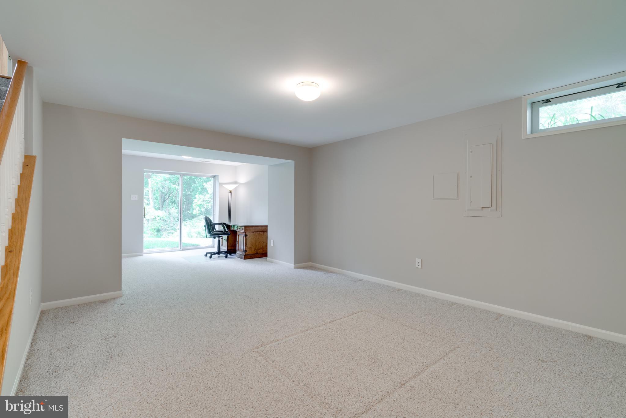 RIVER HILL - Residential