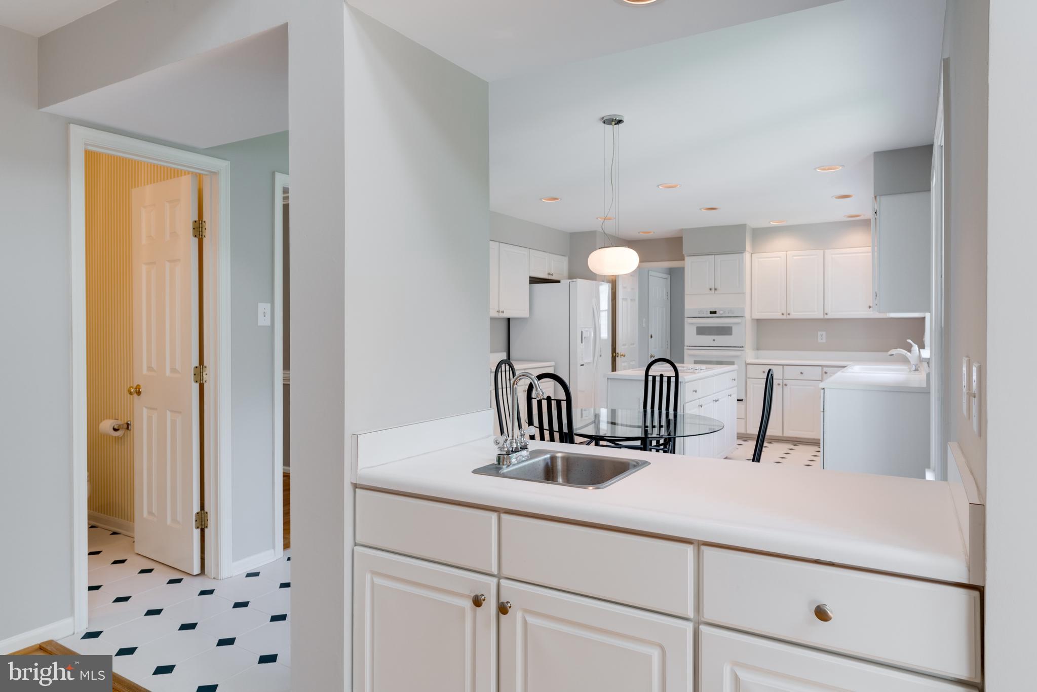 RIVER HILL - Residential