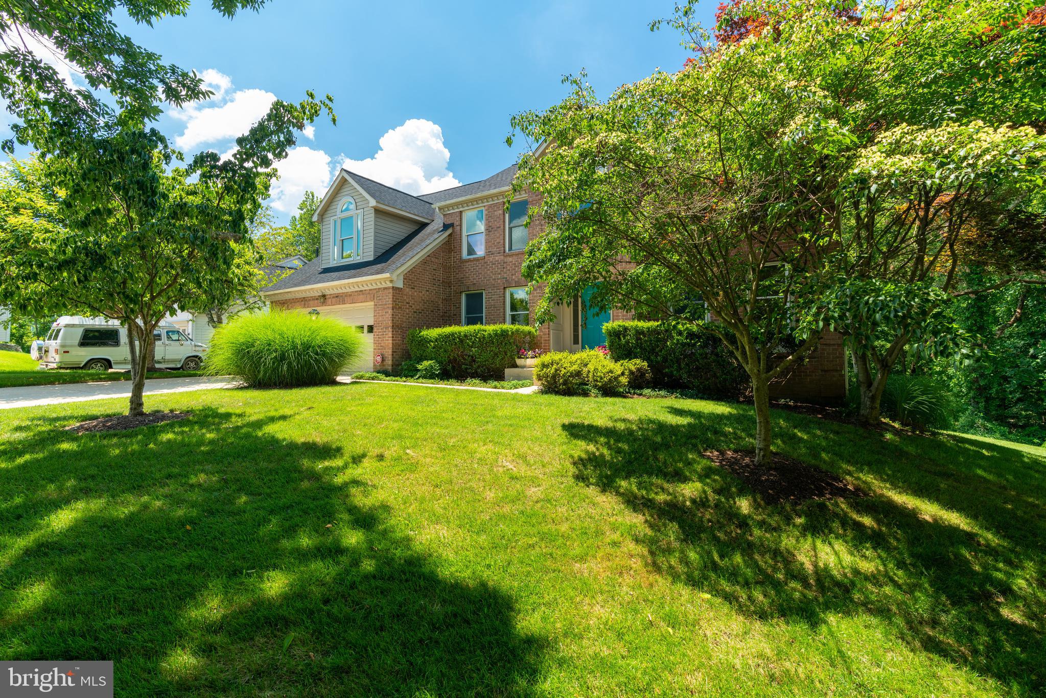 RIVER HILL - Residential