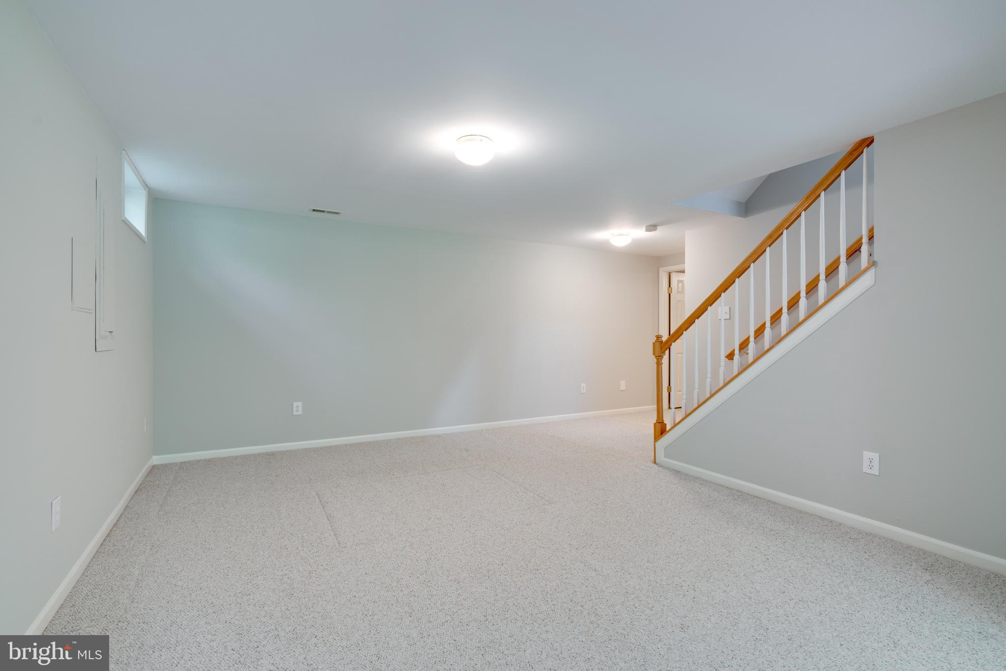 RIVER HILL - Residential