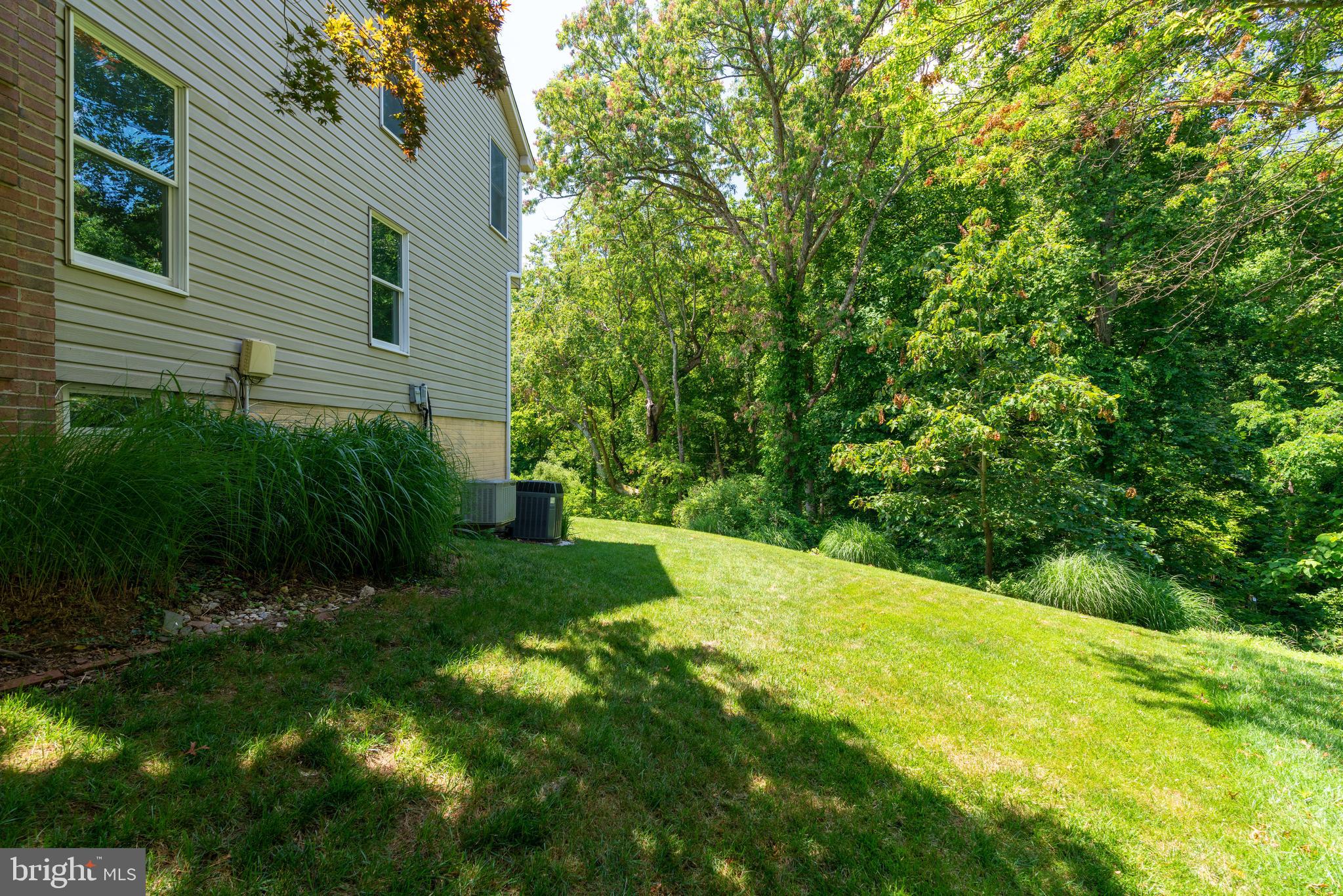 RIVER HILL - Residential