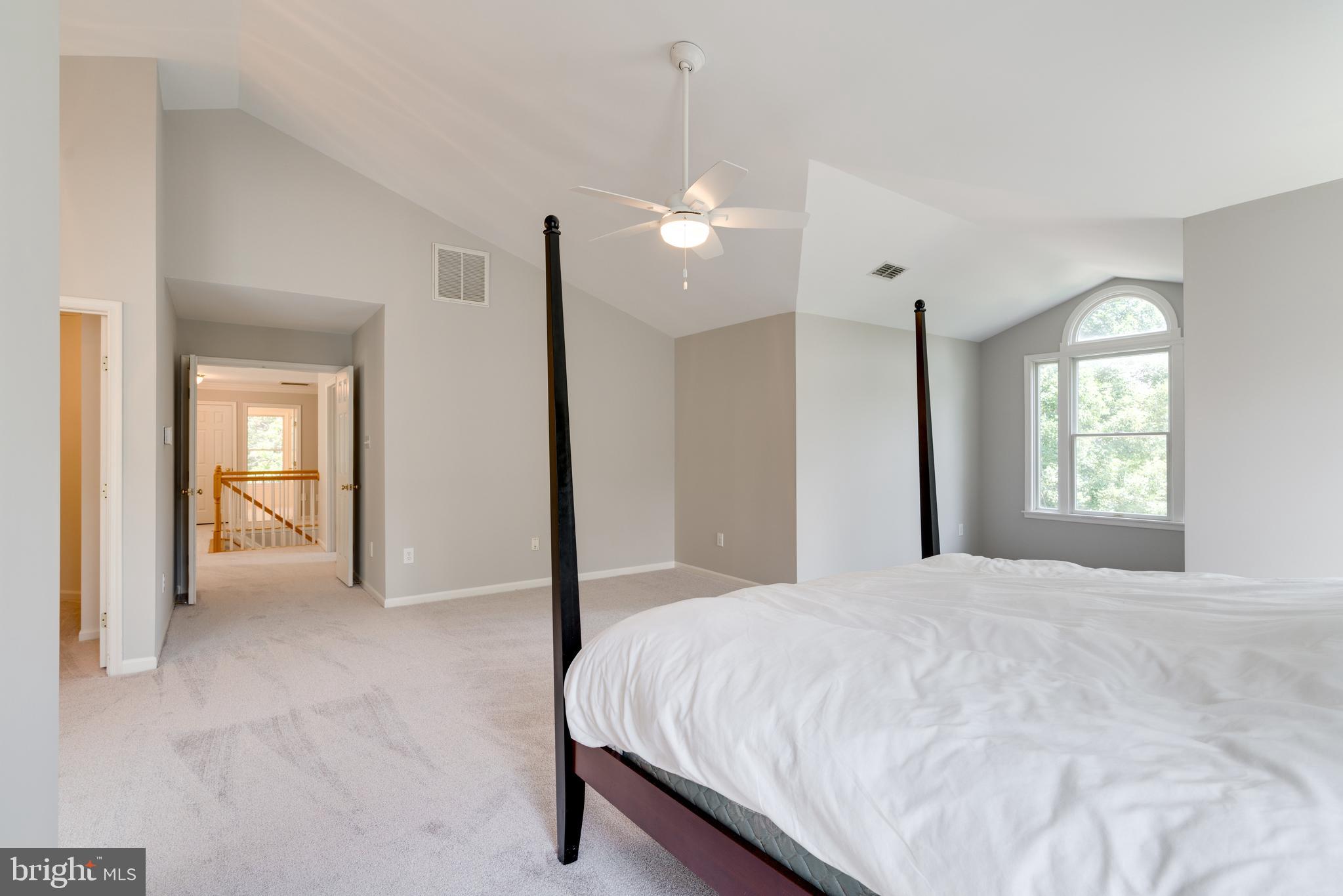 RIVER HILL - Residential