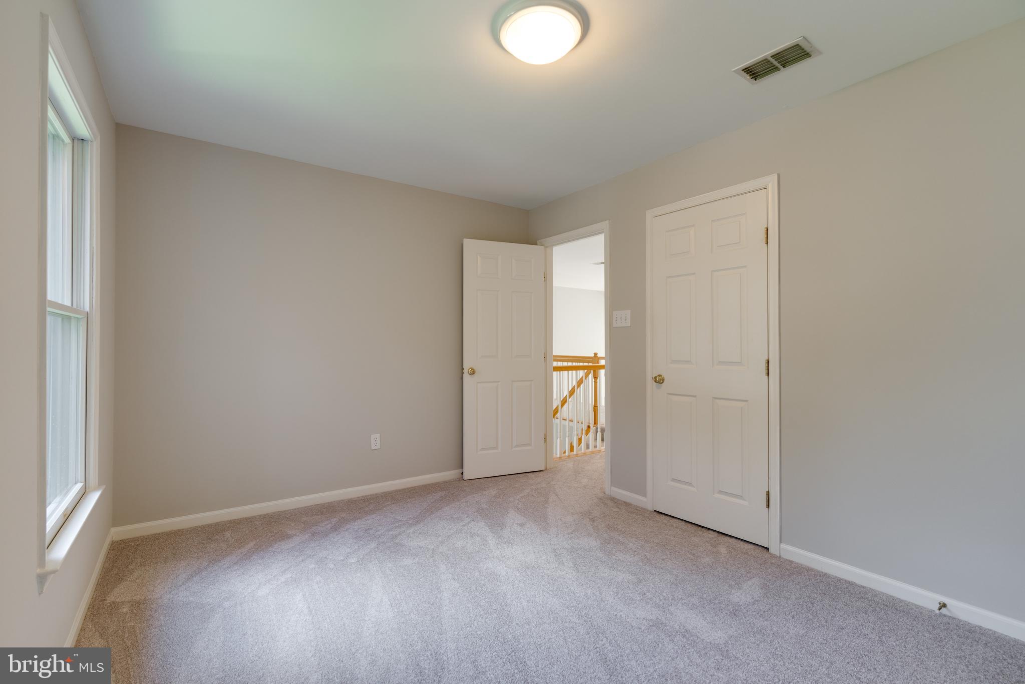 RIVER HILL - Residential