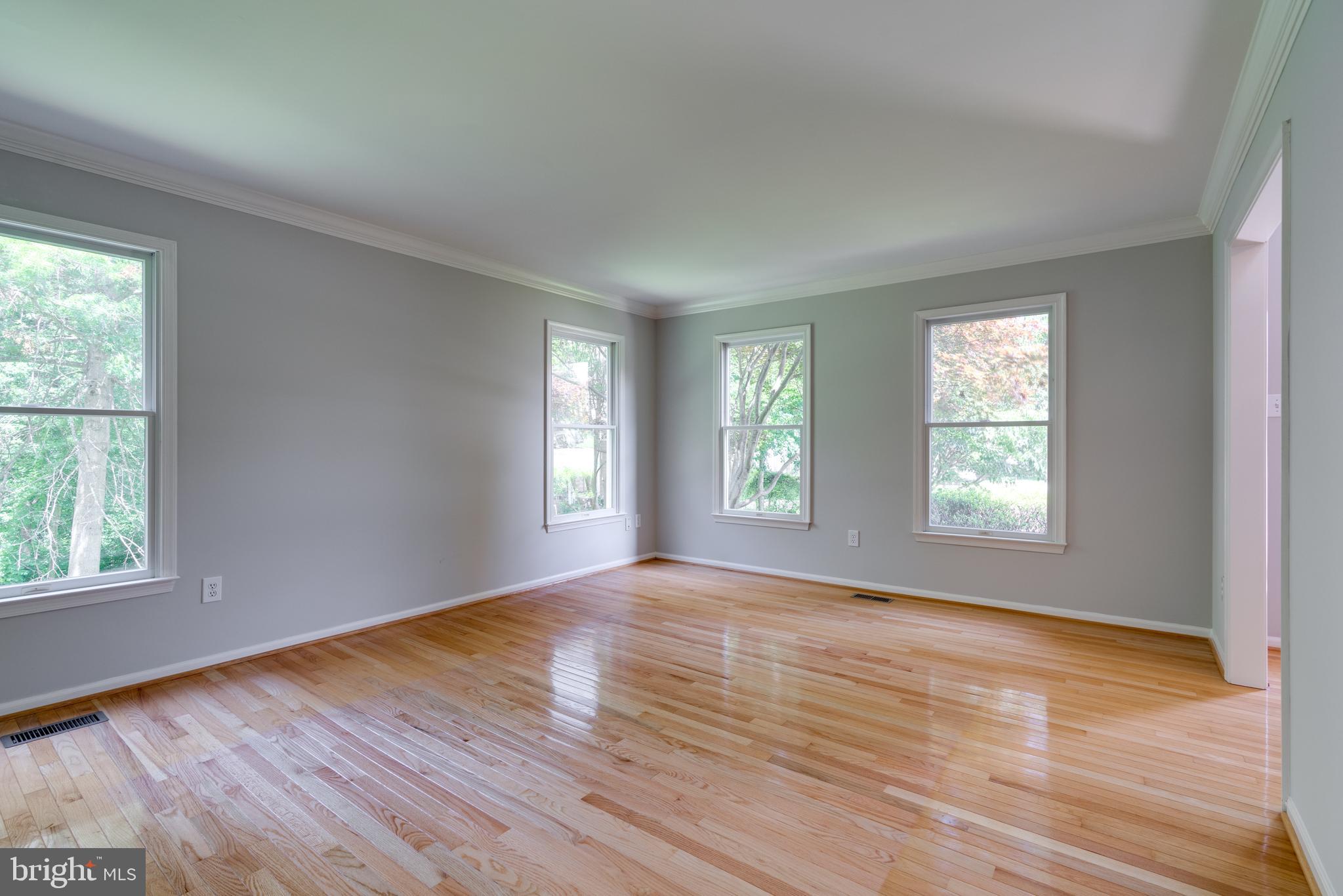 RIVER HILL - Residential