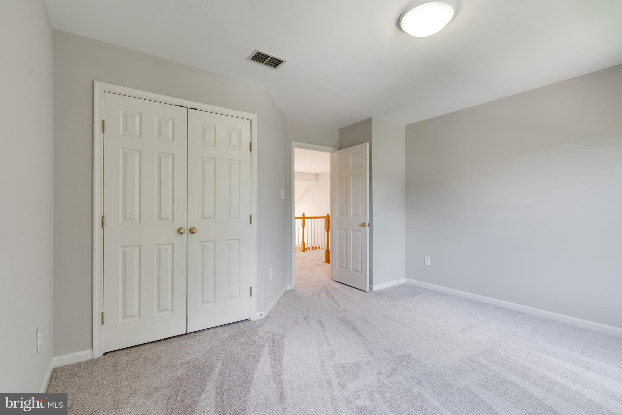 RIVER HILL - Residential