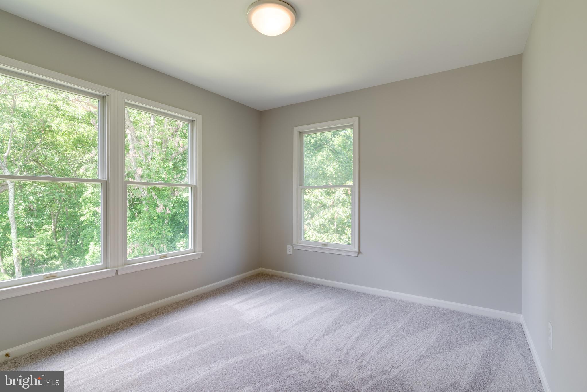 RIVER HILL - Residential