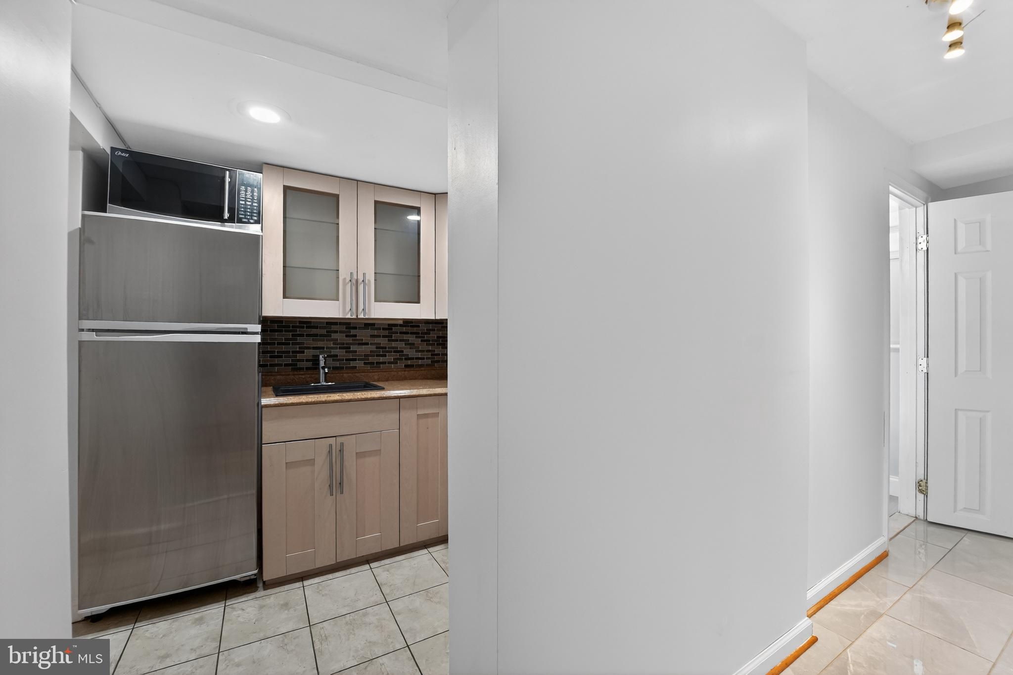 CHARLTON HEIGHTS - Residential
