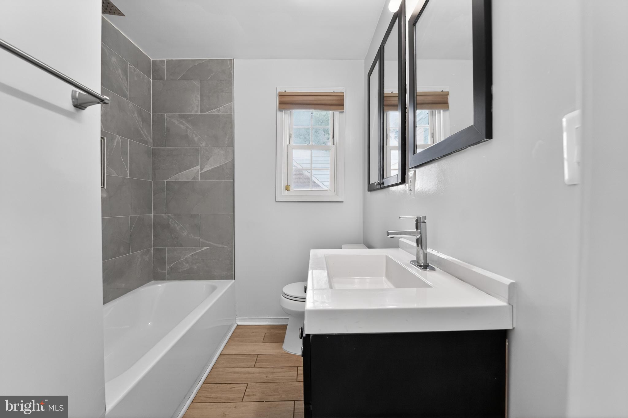 CHARLTON HEIGHTS - Residential
