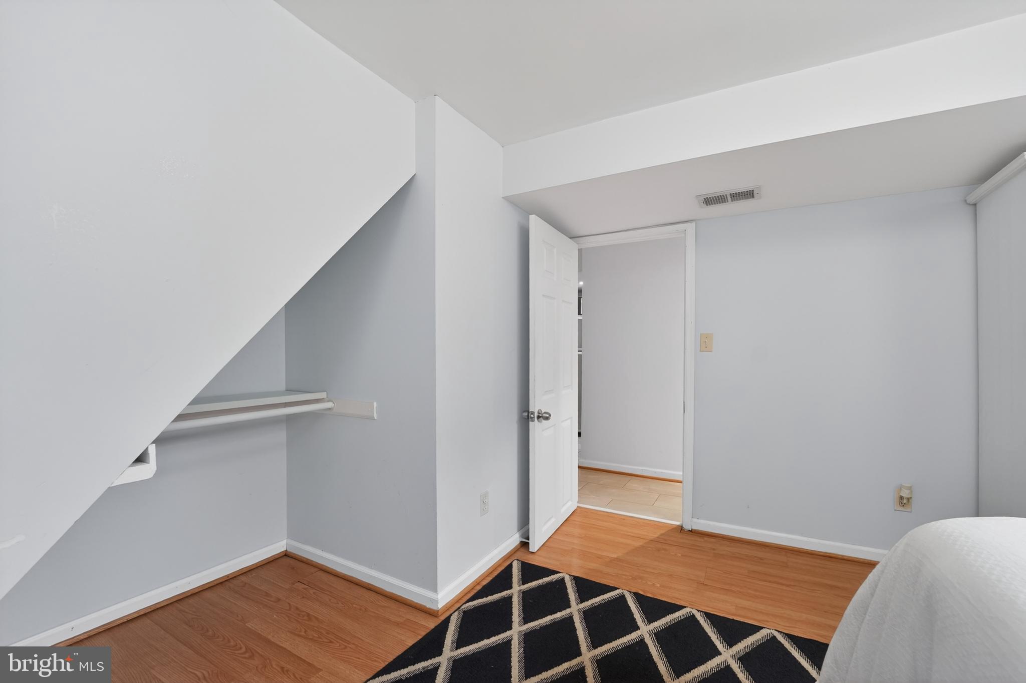 CHARLTON HEIGHTS - Residential