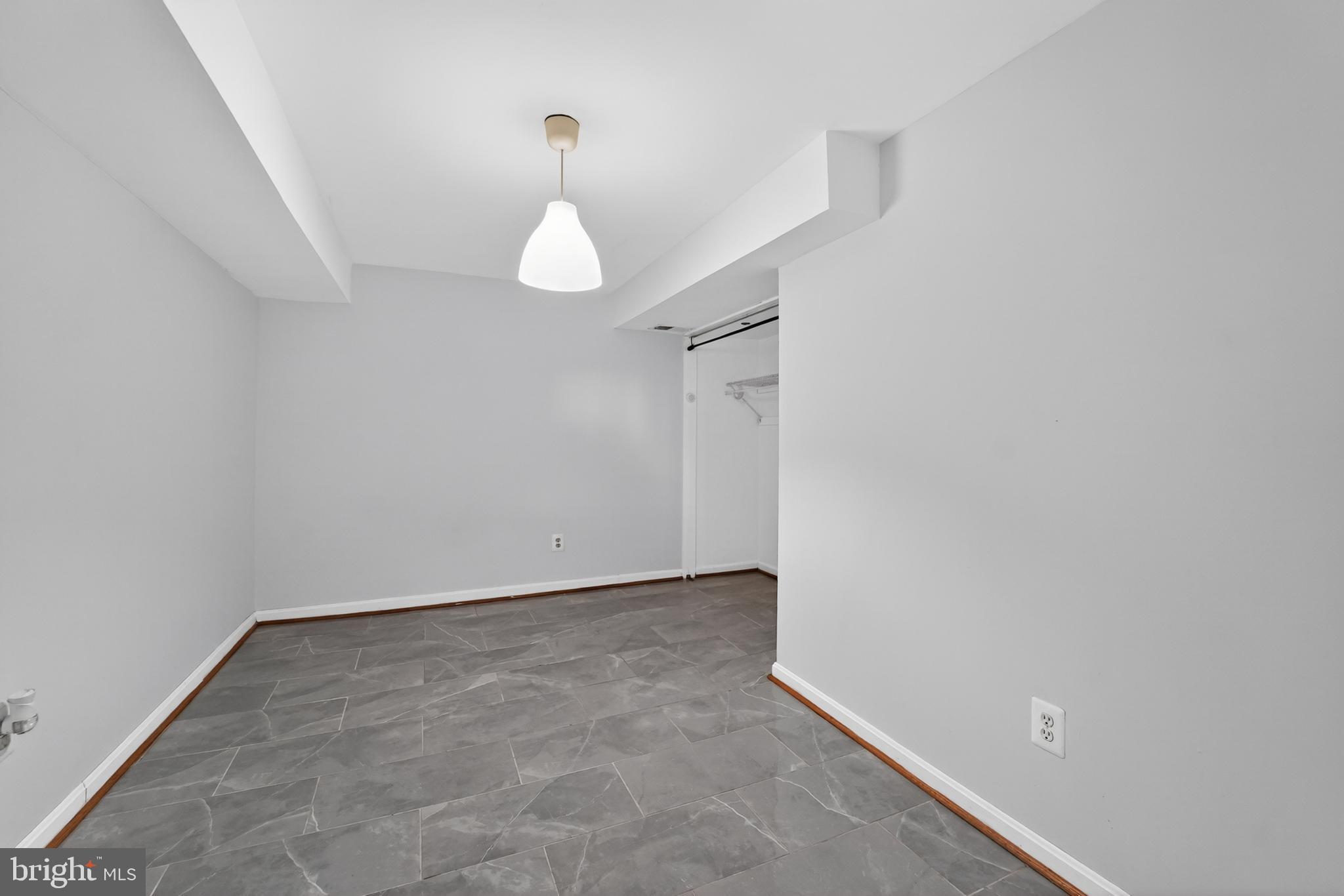 CHARLTON HEIGHTS - Residential