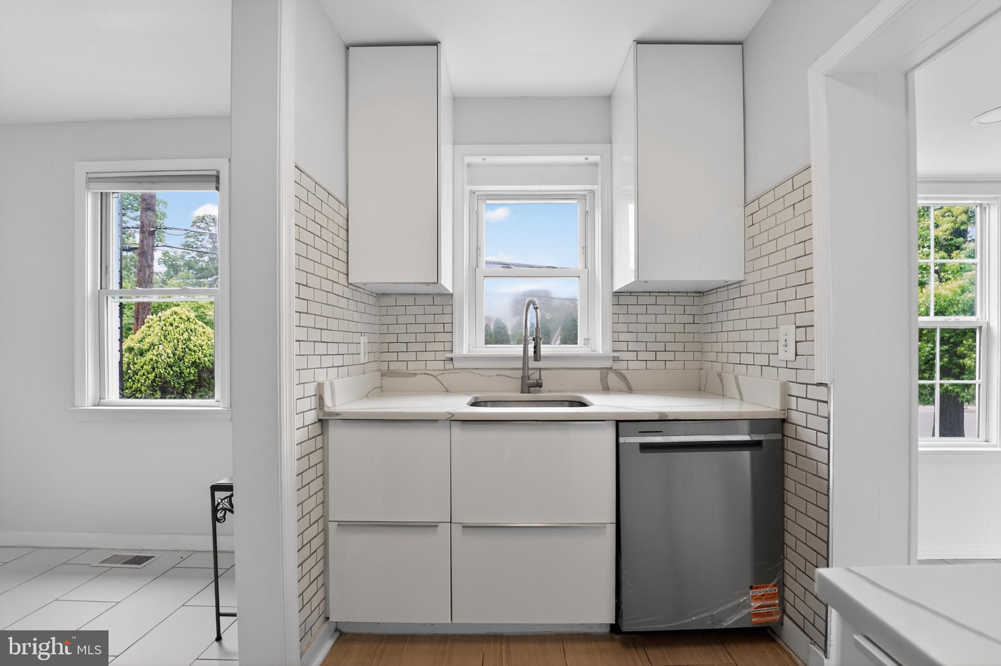 CHARLTON HEIGHTS - Residential