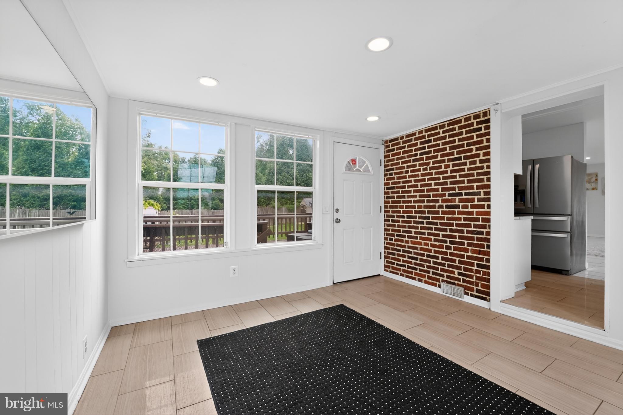 CHARLTON HEIGHTS - Residential