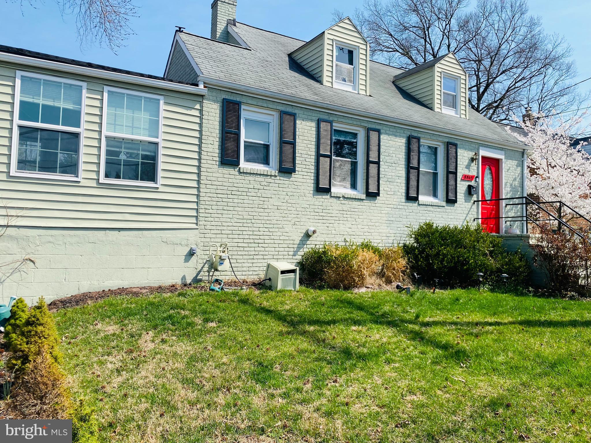 CHARLTON HEIGHTS - Residential