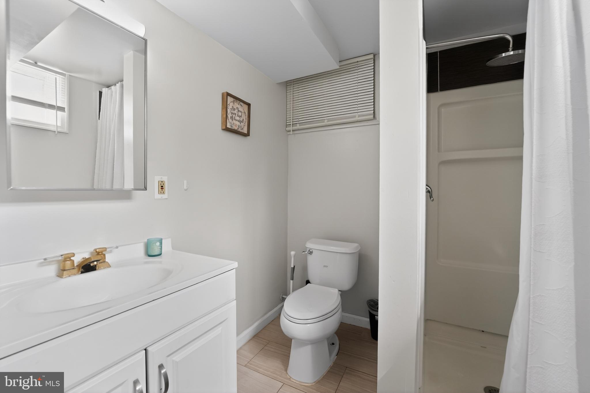 CHARLTON HEIGHTS - Residential