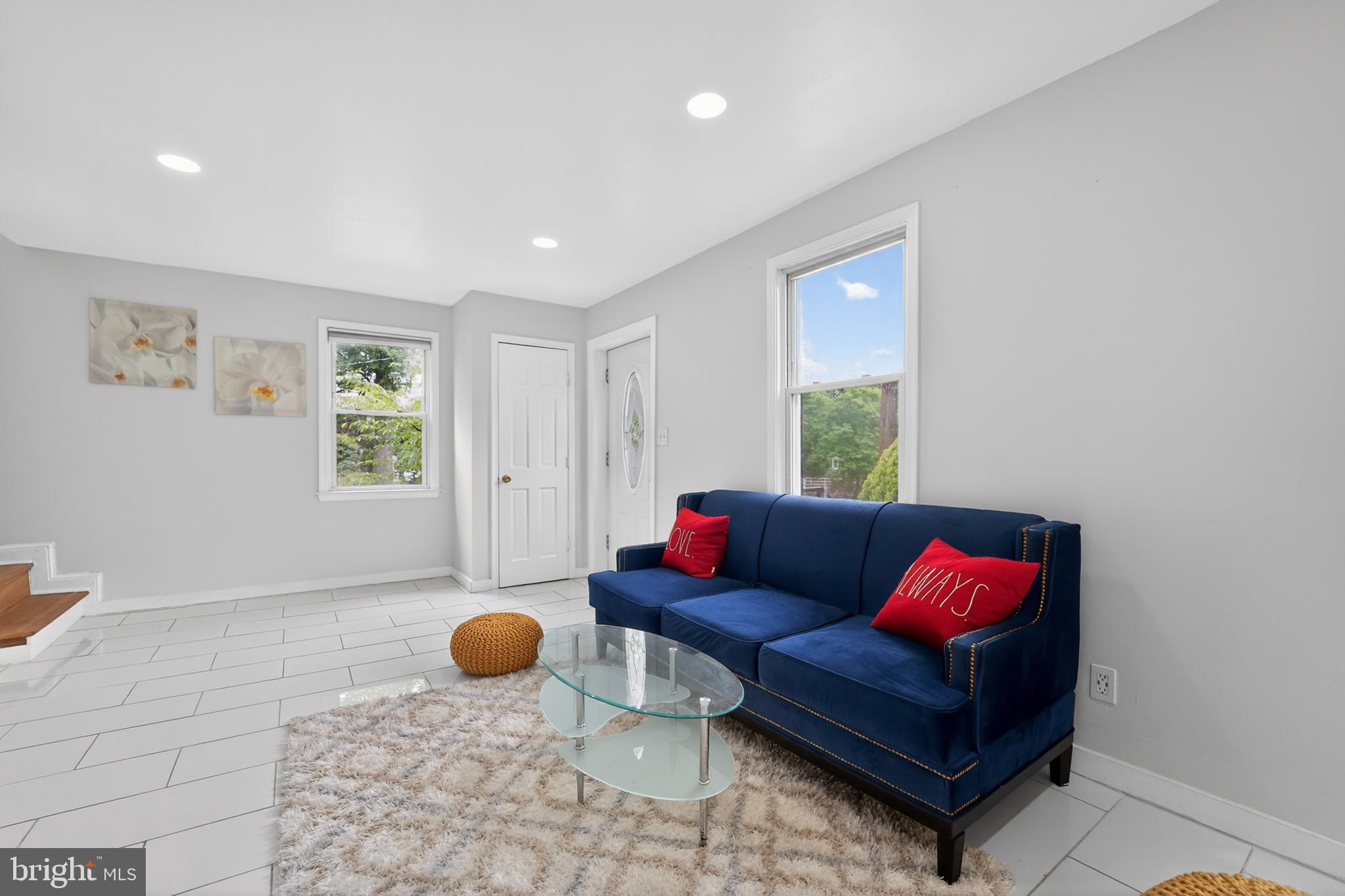 CHARLTON HEIGHTS - Residential
