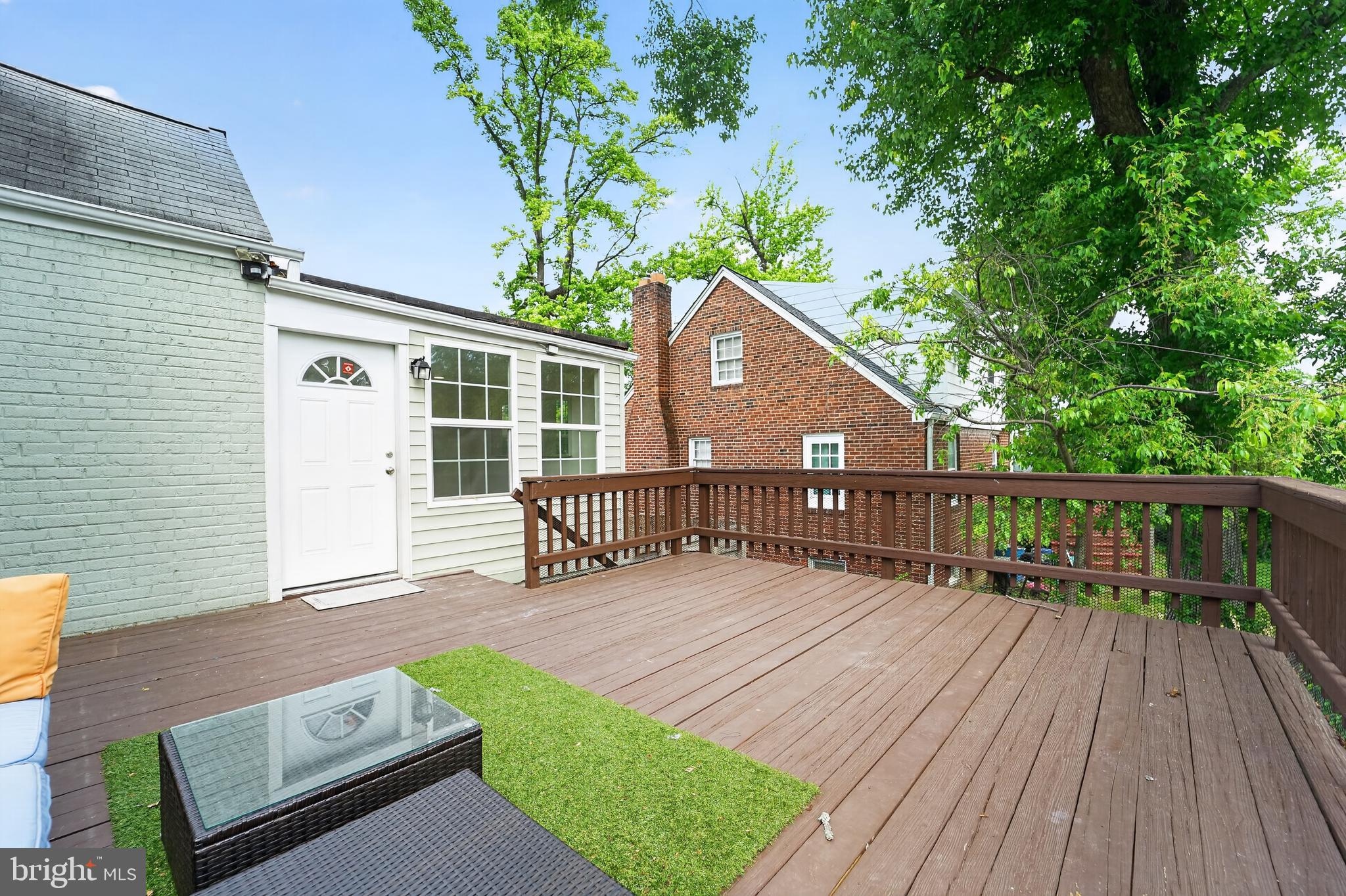 CHARLTON HEIGHTS - Residential