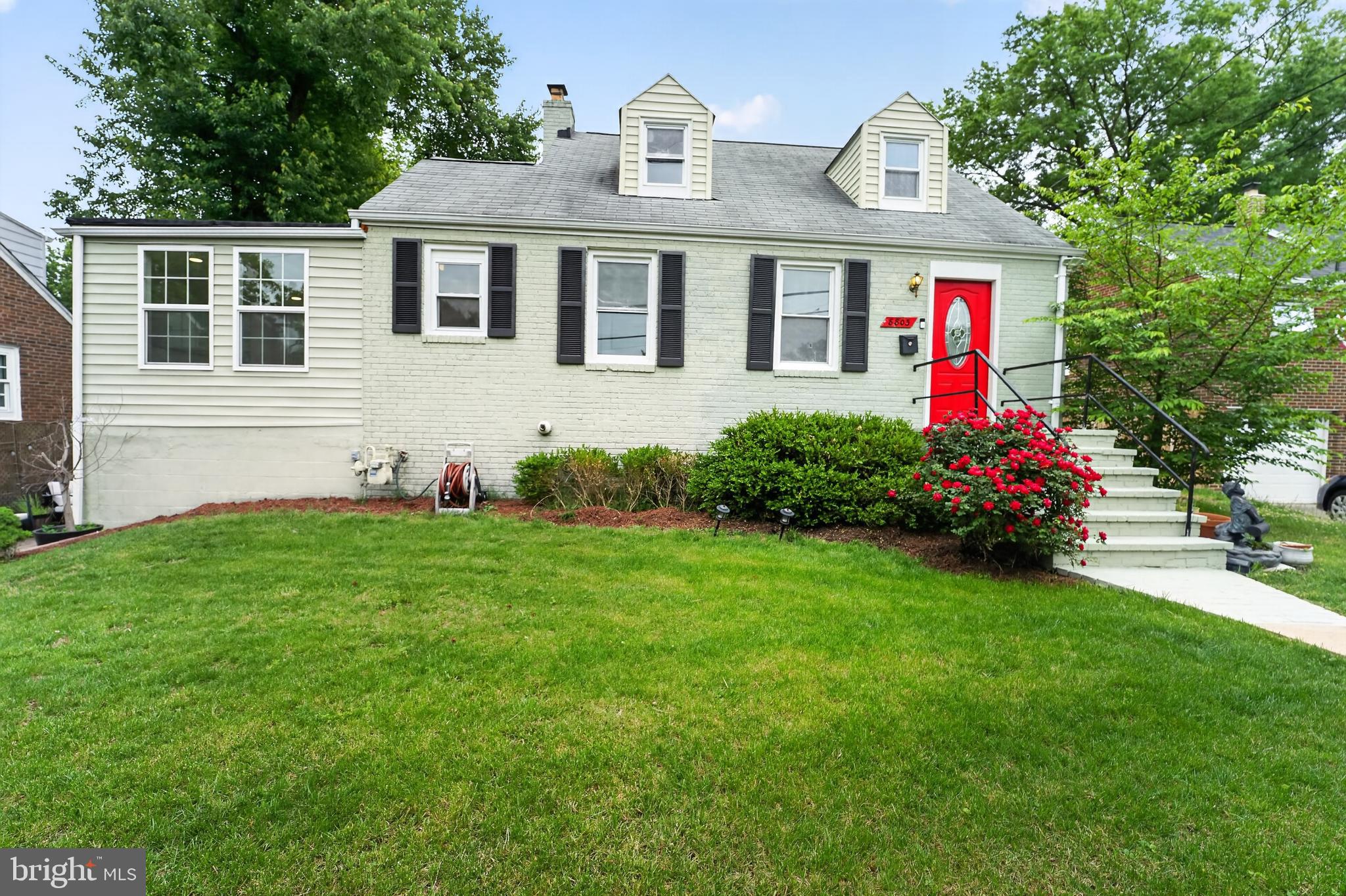 CHARLTON HEIGHTS - Residential