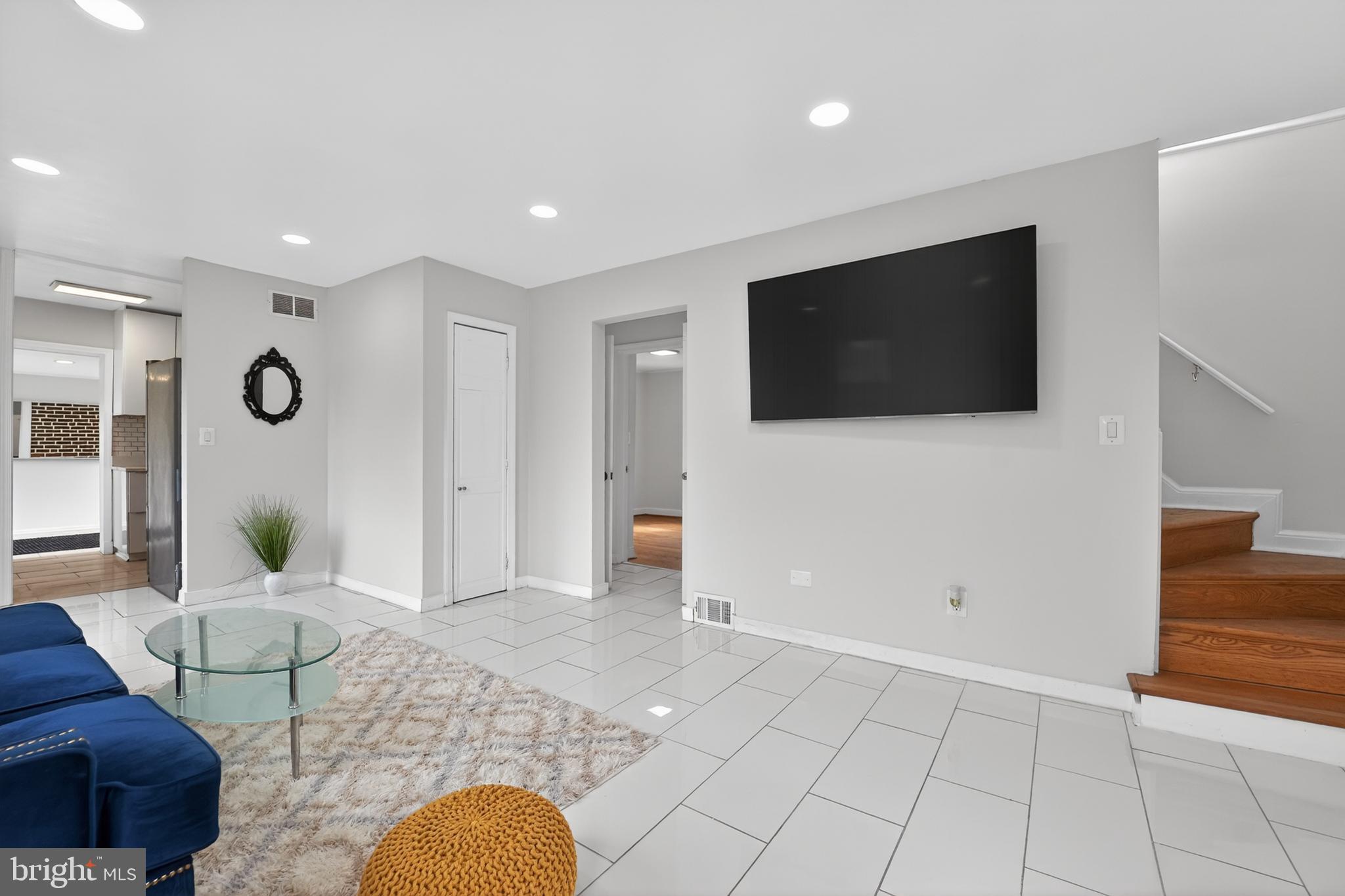 CHARLTON HEIGHTS - Residential