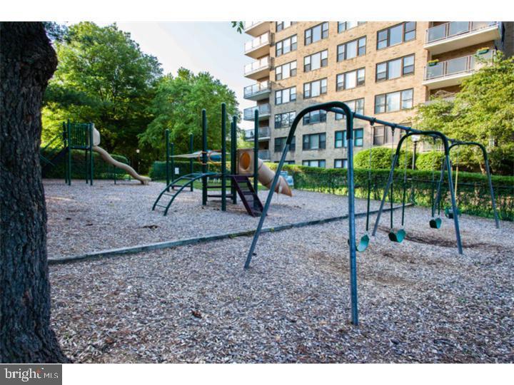 OAK HILL - Residential Lease