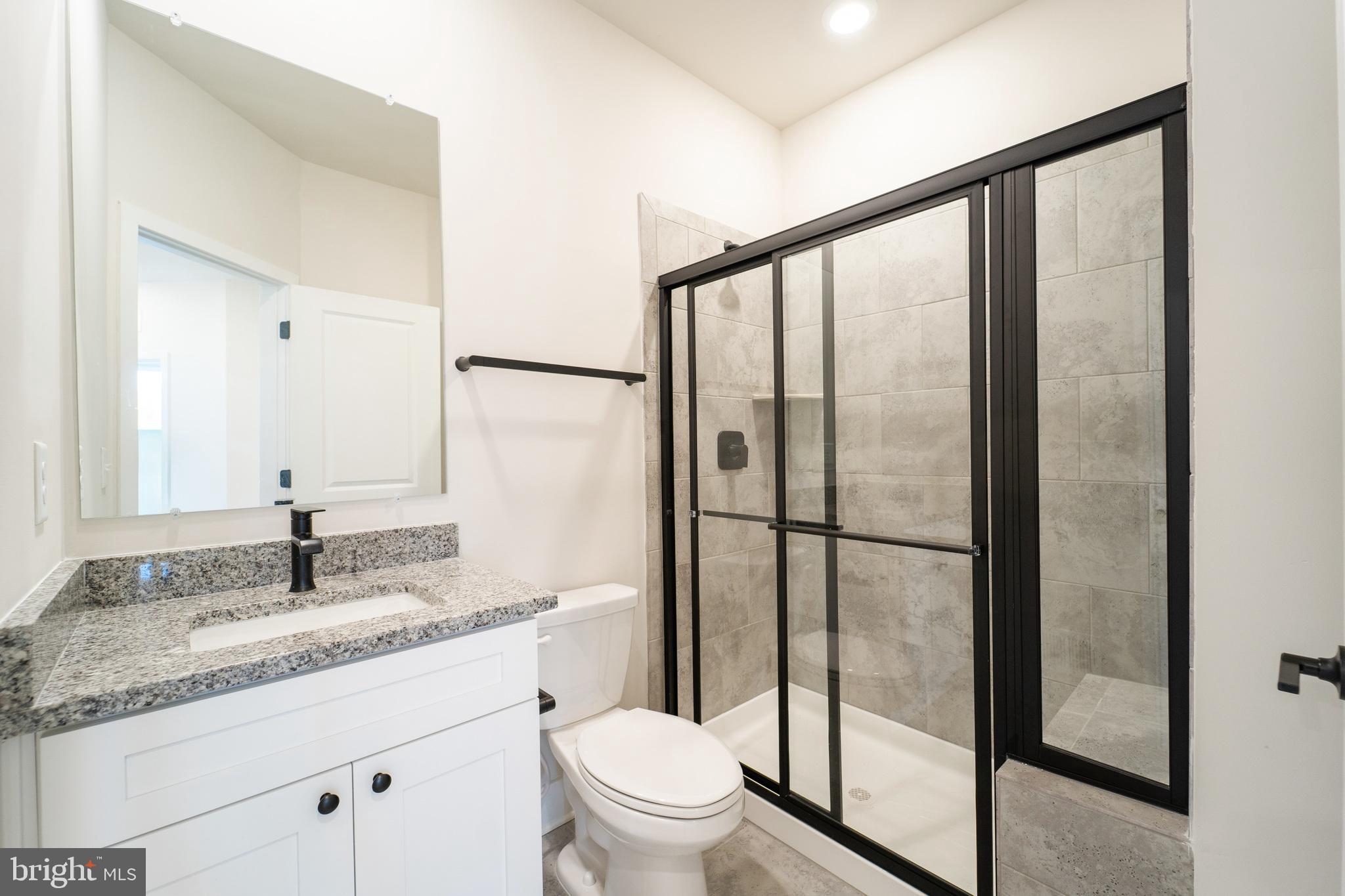 MEDFIELD - Residential