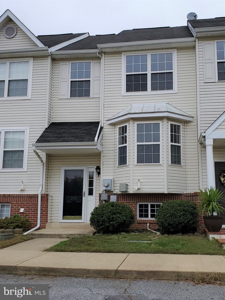 If you are currently working with an agent, please contact them to schedule a tour. If you do not have an agent, we can connect you with one who can assist you. Welcome to Tartan Court! This lovely townhouse is like new and tucked away in a cul-de-sac near the back of the community! Finished lower level with doorway to back yard and open space behind property. The main floor has an open concept feel with hardwood and tile flooring, a spacious eat in kitchen, half bath, and a sliding door to the deck overlooking the back yard. There are 3 bedrooms with ample closet space and large full bath on the second floor. Conveniently located for your commute to Wilmington, Newark, and PA, as well as the Delaware Beaches. Middletown has shopping and restaurants galore, and a new medical center. Put this listing on your rental tour today as this move in ready townhouse will not last long. SPECIAL CLAUSES: 1) No smoking permitted 2) Renters insurance required 3) Pet(s) permitted with owner approval and pet deposit 4) Tenant pays all utilities including water and sewer 5) Tenant responsible for lawn care to include grass cutting, weeding, leaf removal and snow removal 6) No alterations to home or grounds without written permission from Landlord 7) Use of area rugs or floor protectors required under all furniture resting on hardwood flooring 8) Tenant responsible for replacement of any batteries, bulbs, or filters in the property during tenancy. Additional special clauses available upon request!