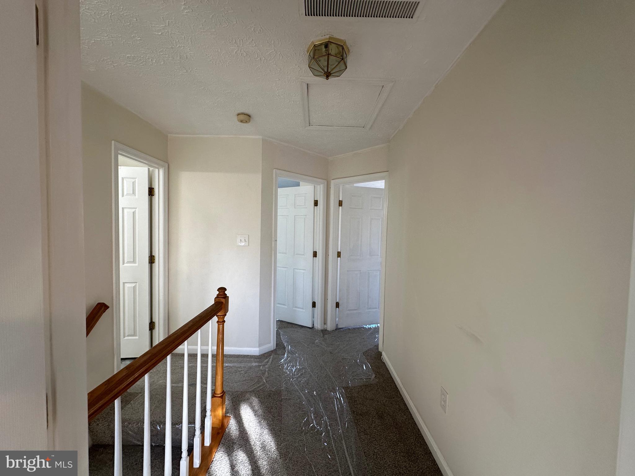 POTOMAC LAKES - Residential Lease