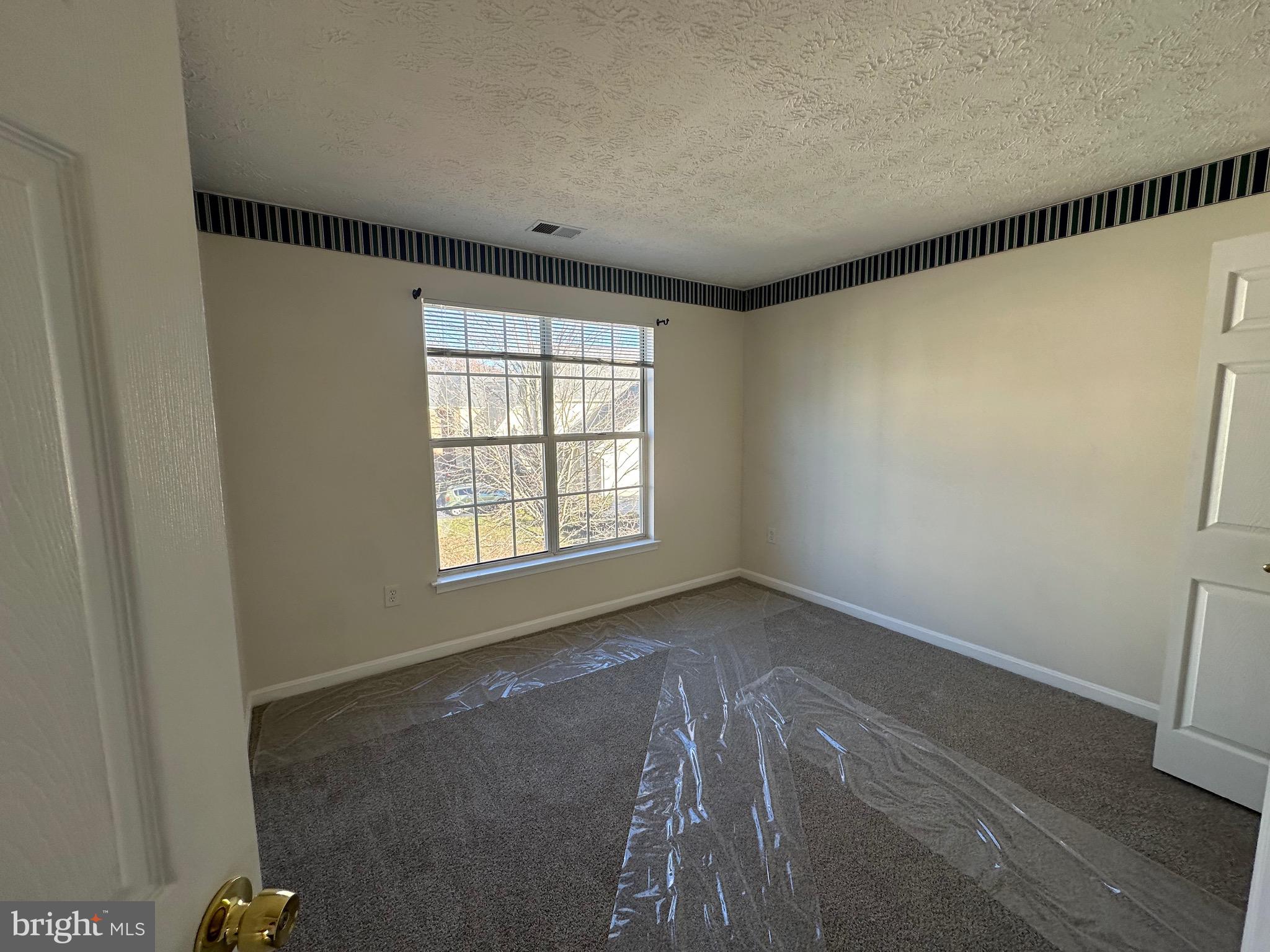 POTOMAC LAKES - Residential Lease