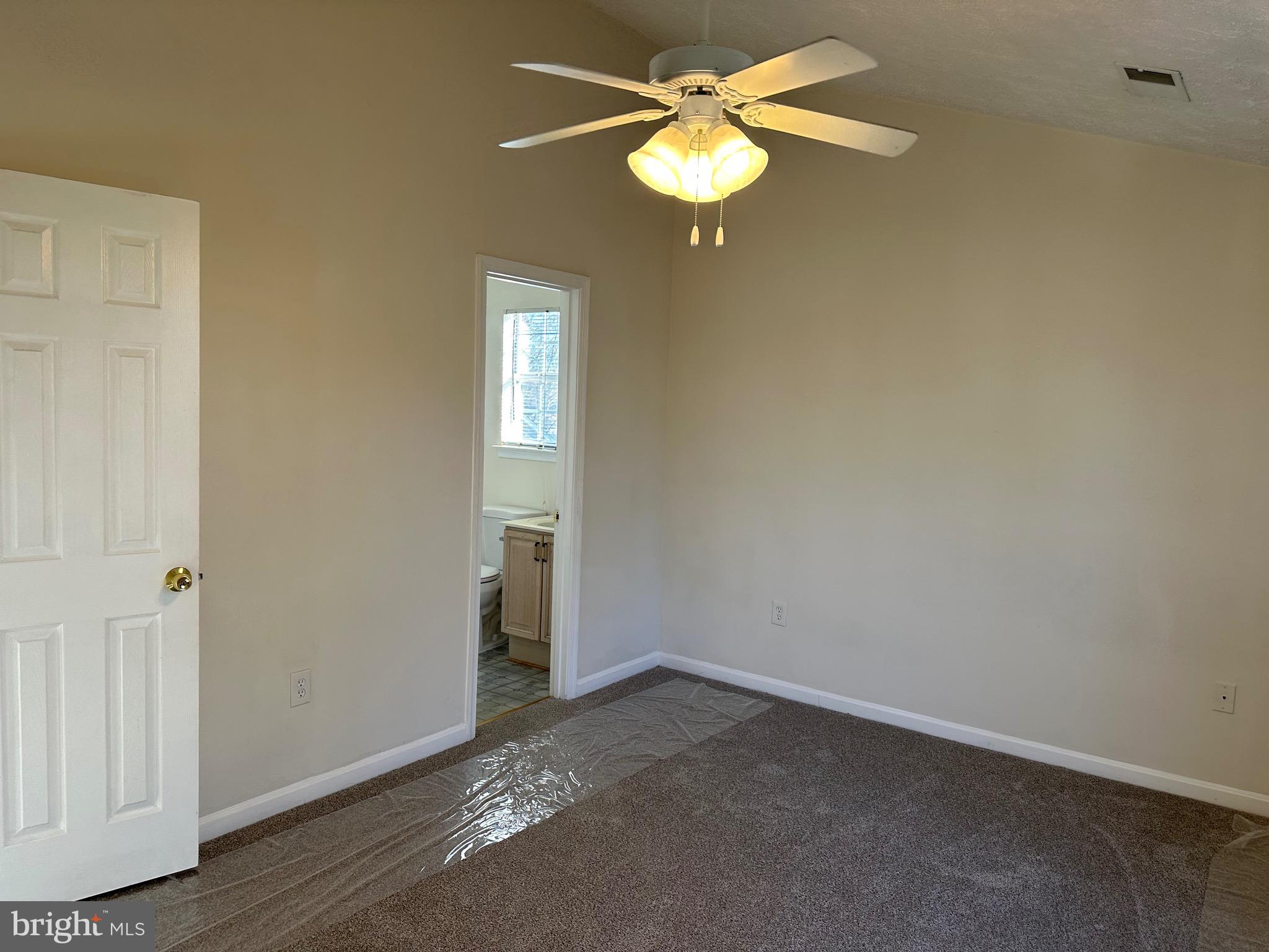 POTOMAC LAKES - Residential Lease