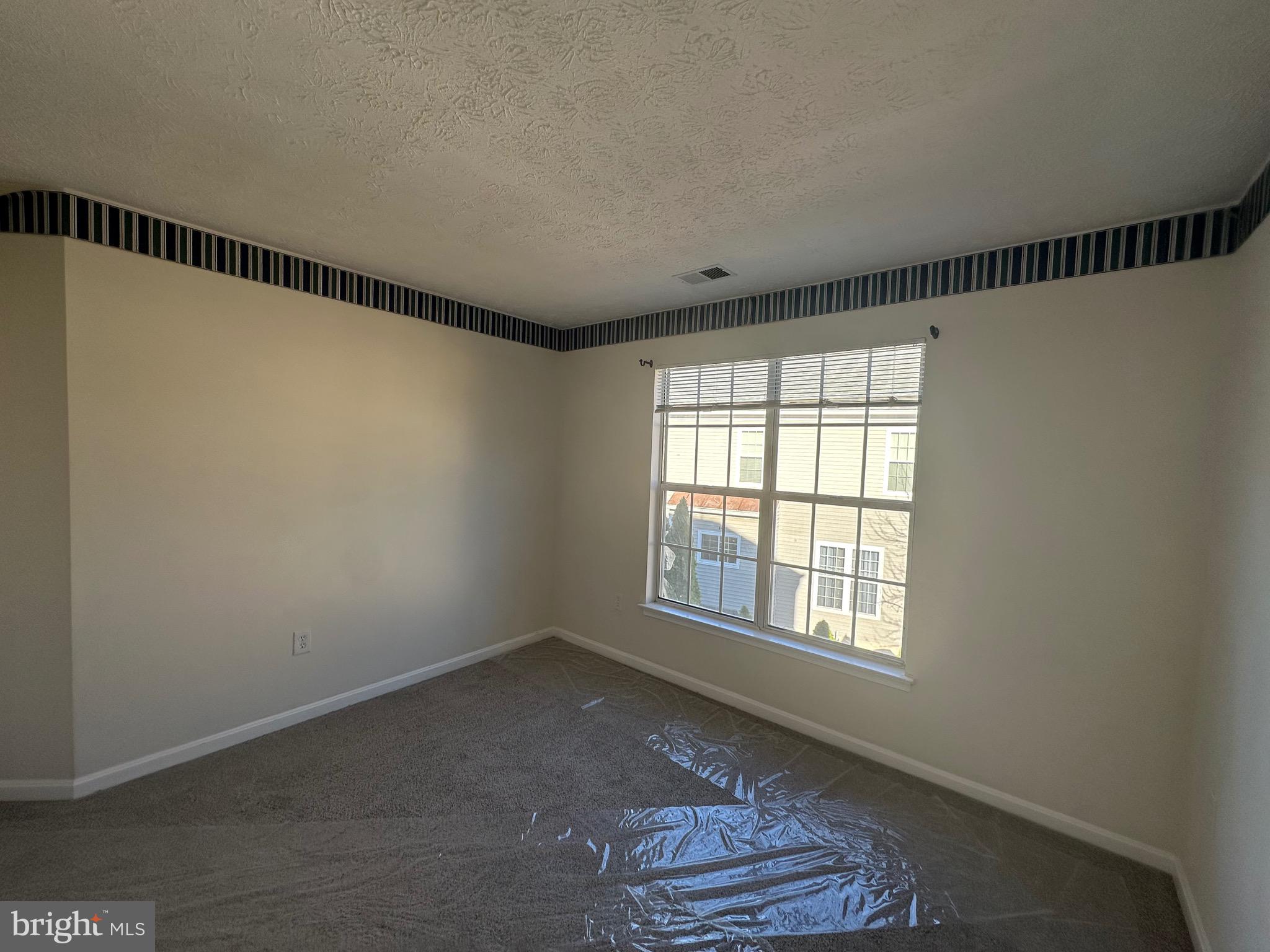 POTOMAC LAKES - Residential Lease