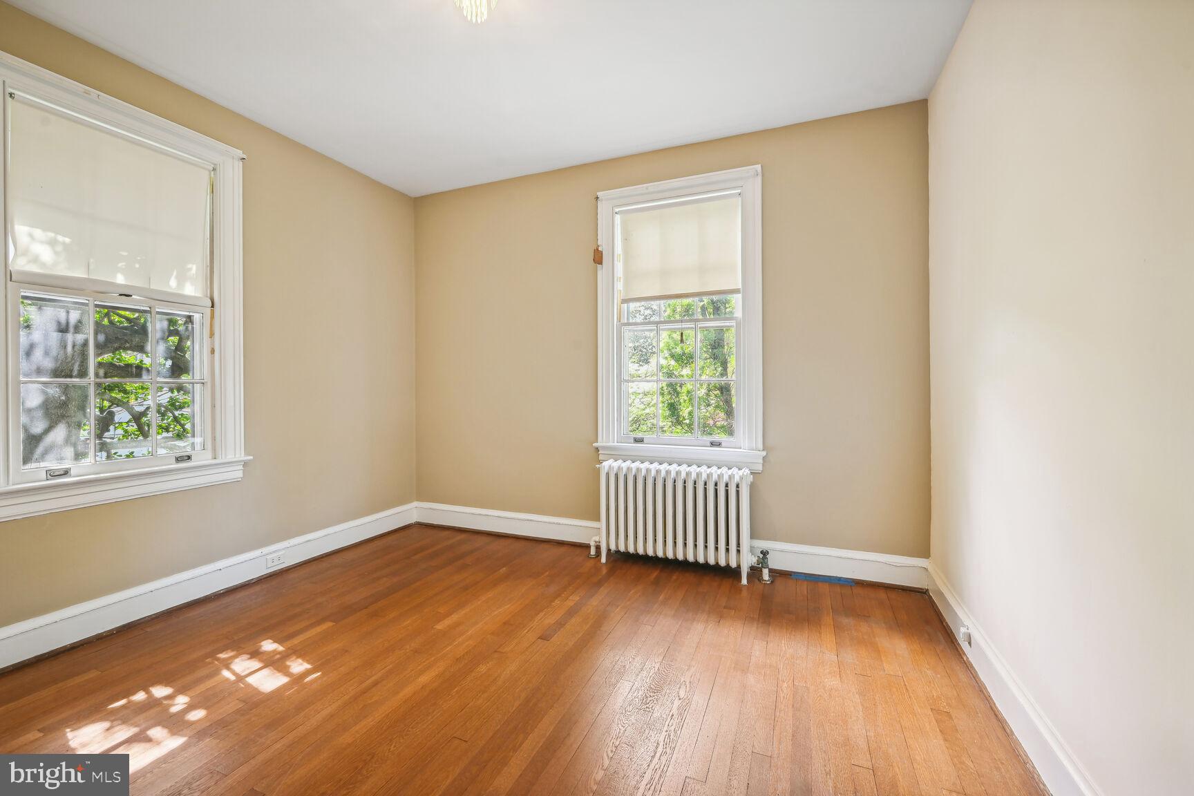 CHEVY CHASE VILLAGE - Residential