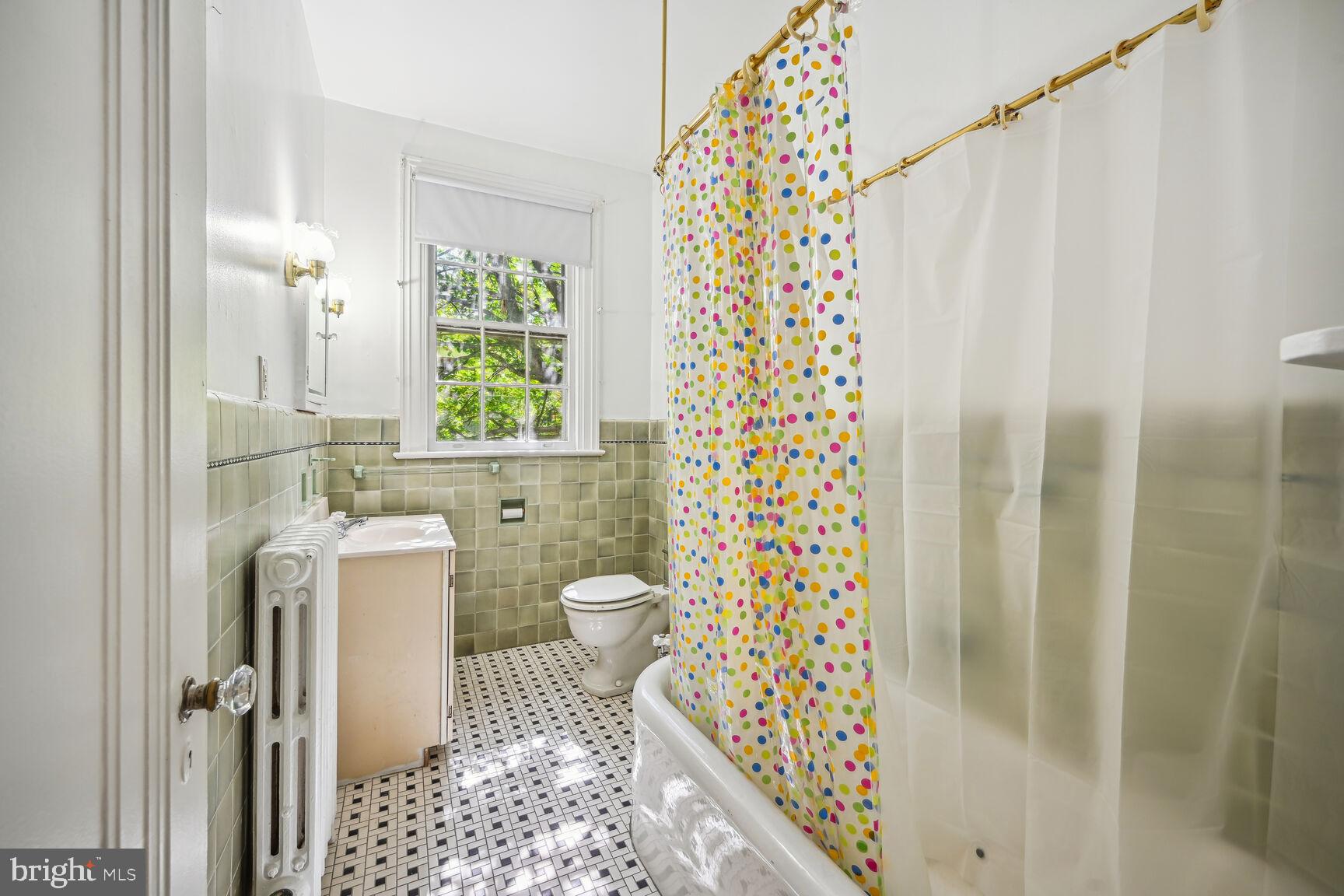 CHEVY CHASE VILLAGE - Residential