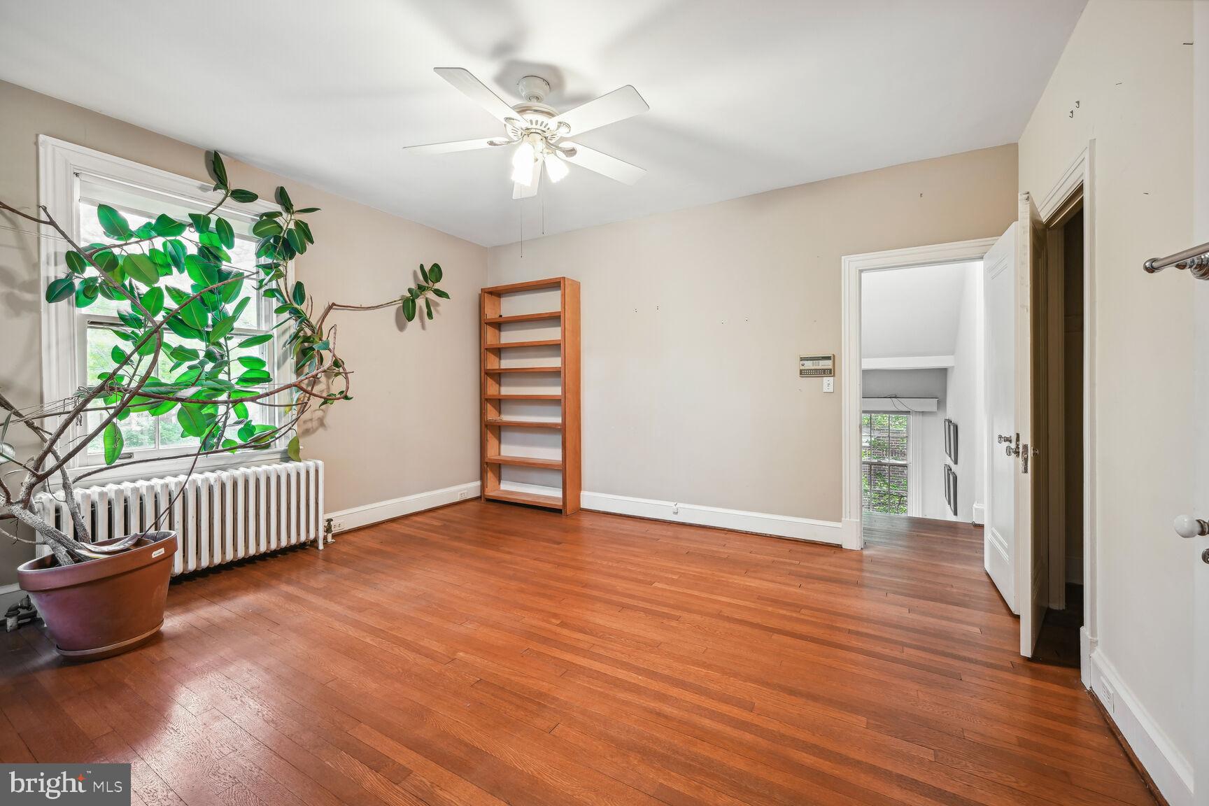 CHEVY CHASE VILLAGE - Residential