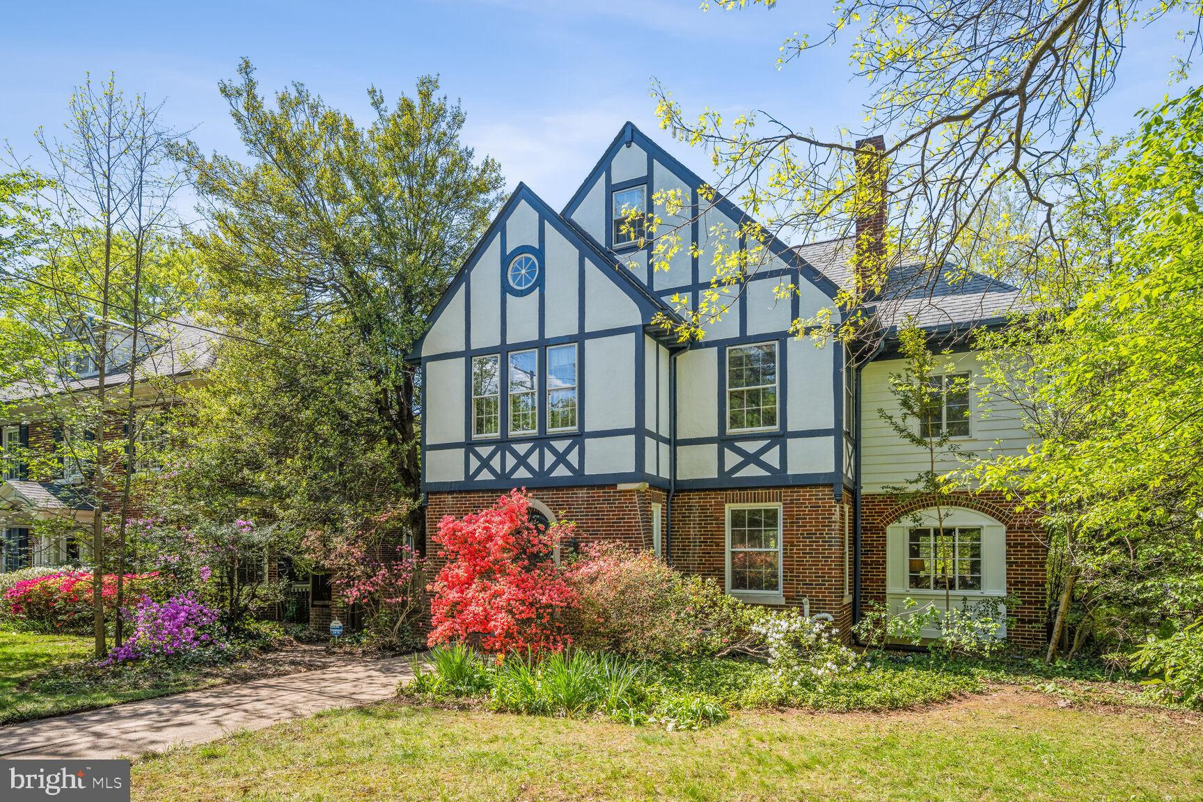 CHEVY CHASE VILLAGE - Residential