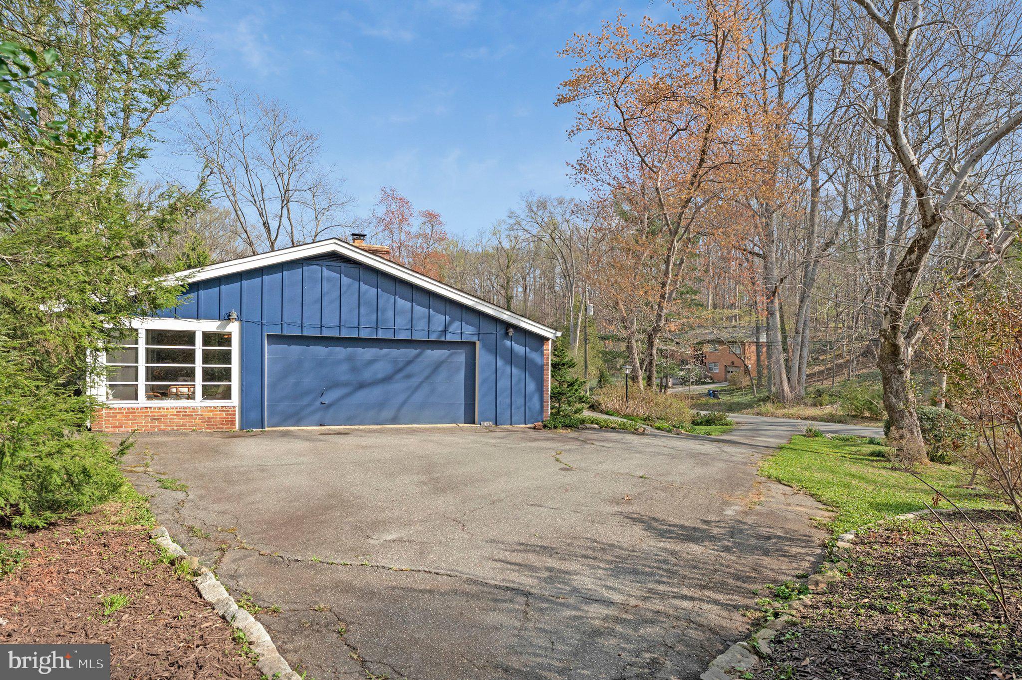 BROOKHAVEN - Residential