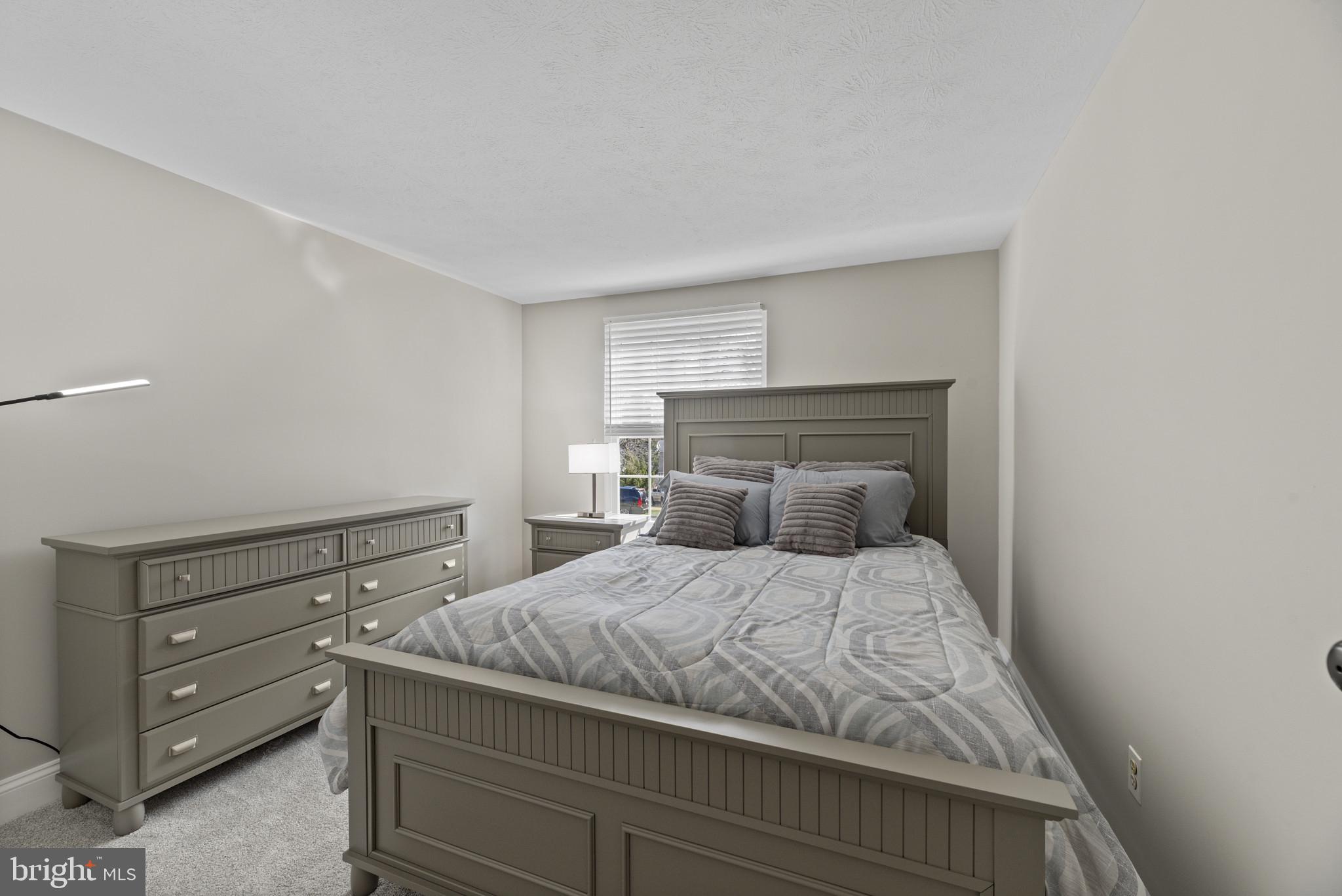 WHISPERING WOODS - Residential