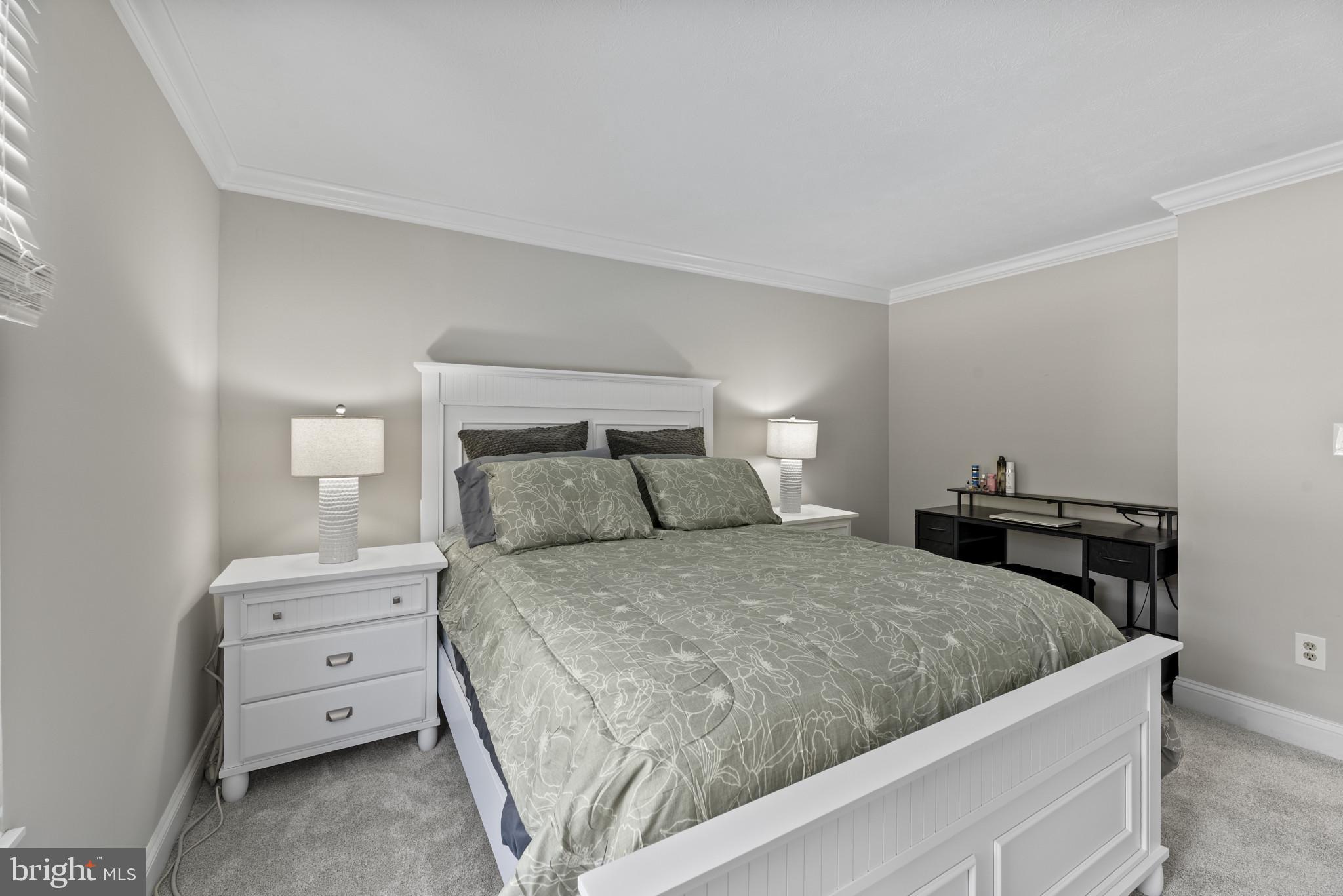 WHISPERING WOODS - Residential