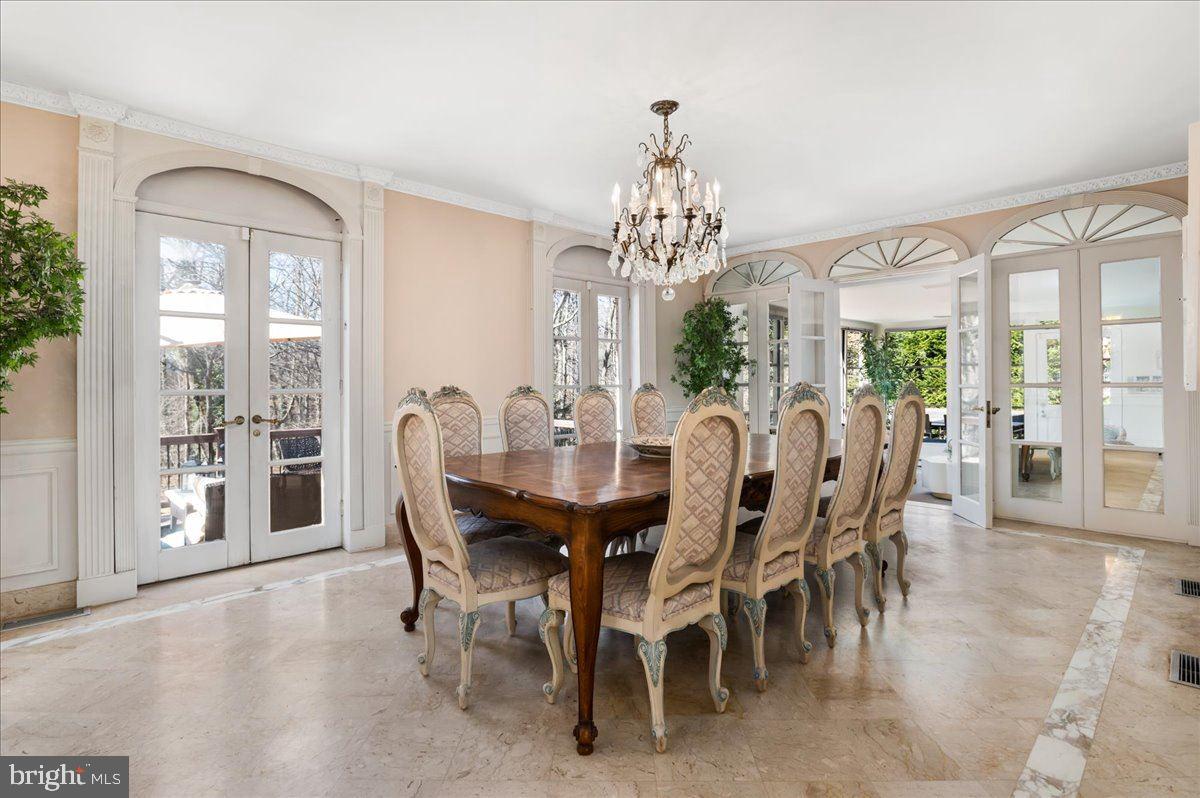 FOX HILLS OF POTOMAC - Residential