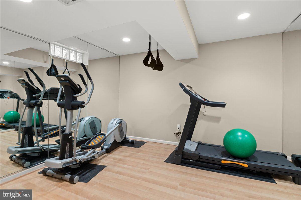 FOX HILLS OF POTOMAC - Residential