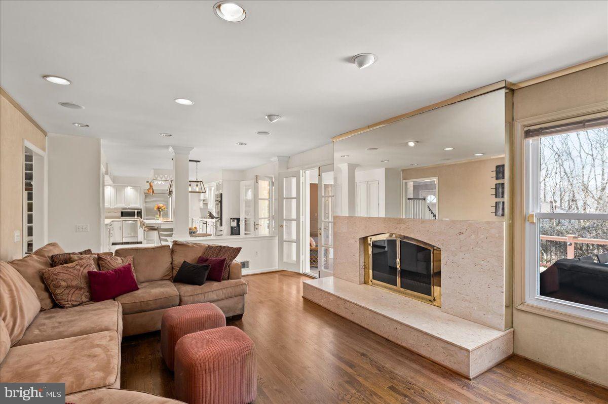 FOX HILLS OF POTOMAC - Residential