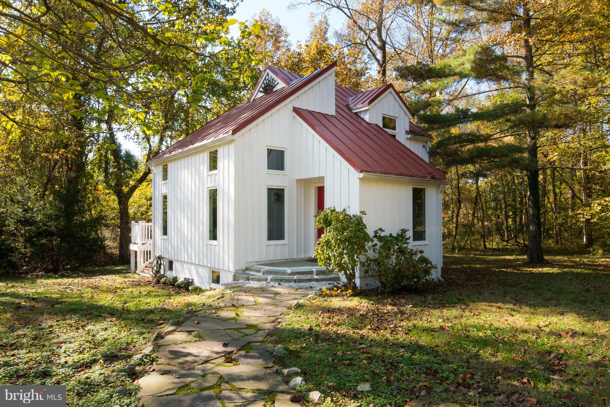 CROWNSVILLE - Residential